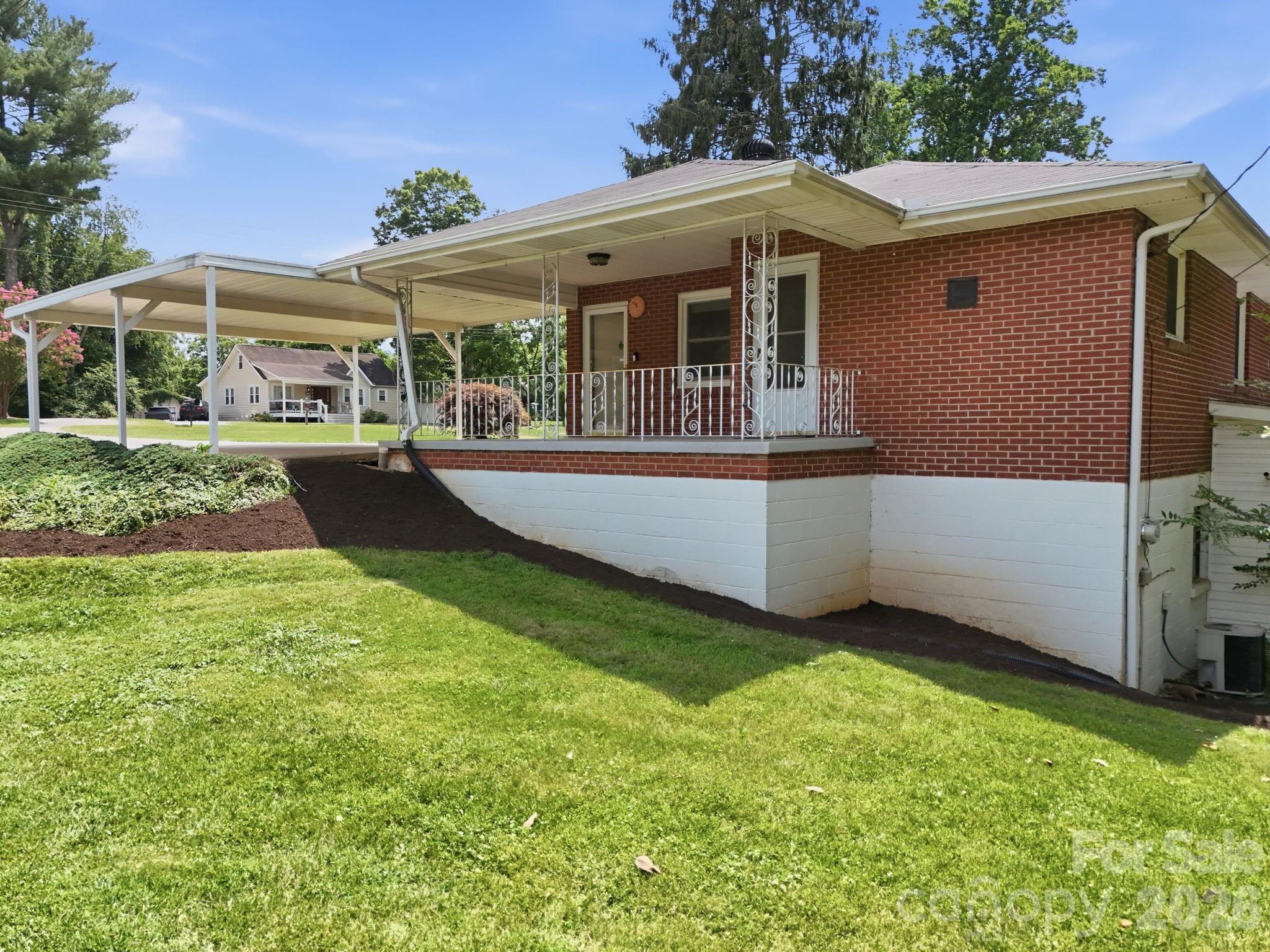 845 Sand Hill Road Property Photo 9