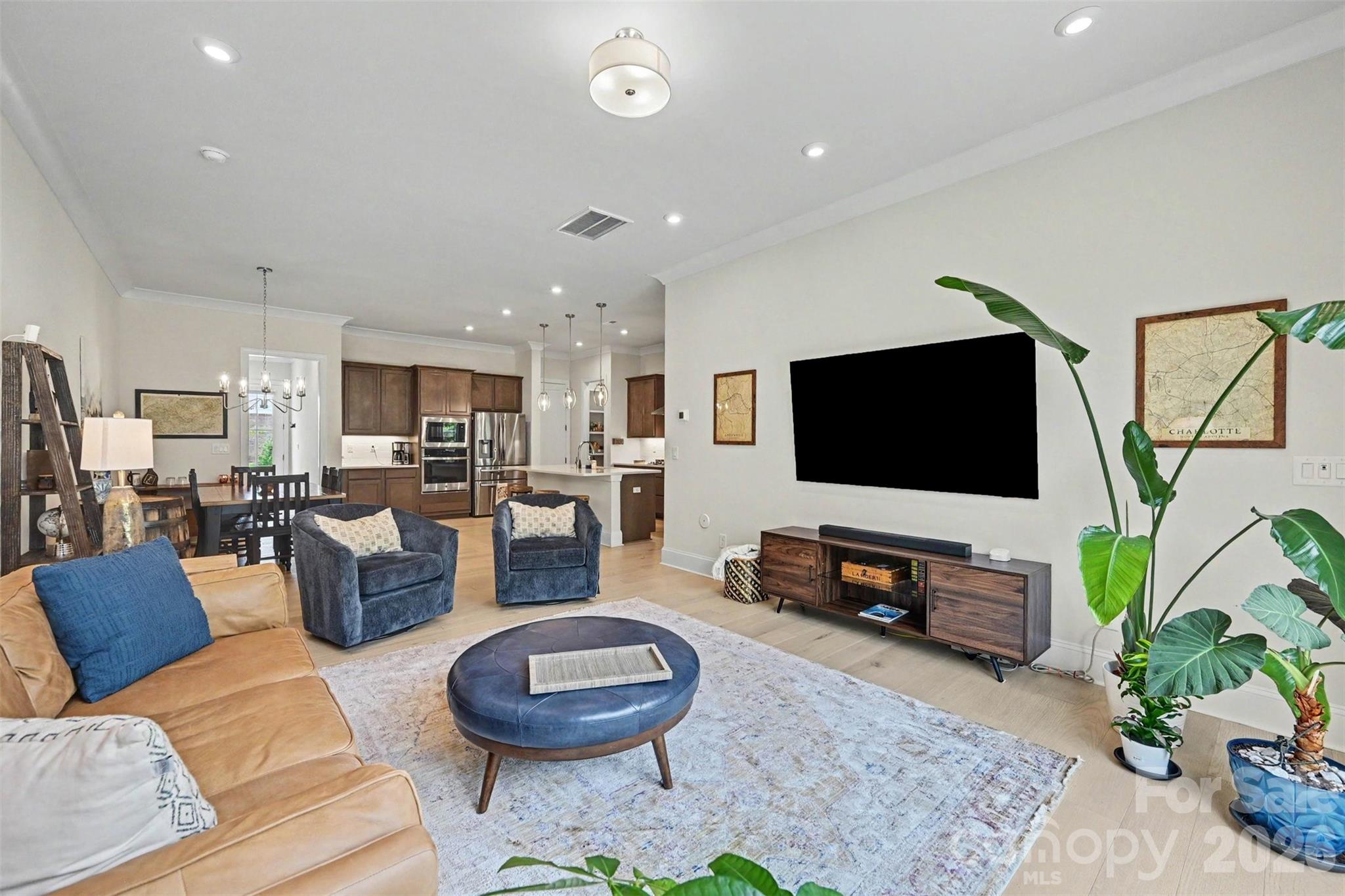 3019 Wittering Drive Property Photo 7