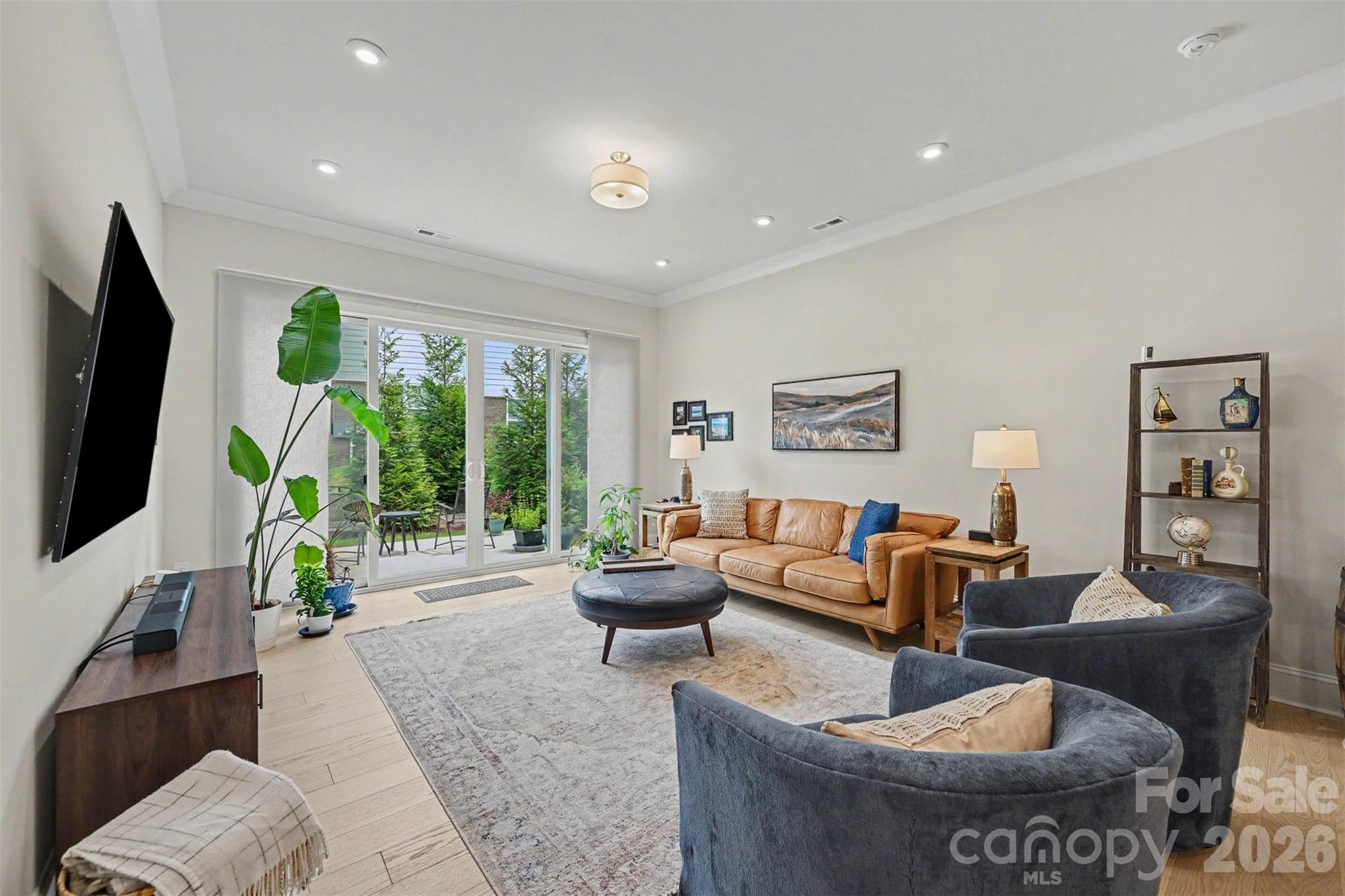 3019 Wittering Drive Property Photo 8
