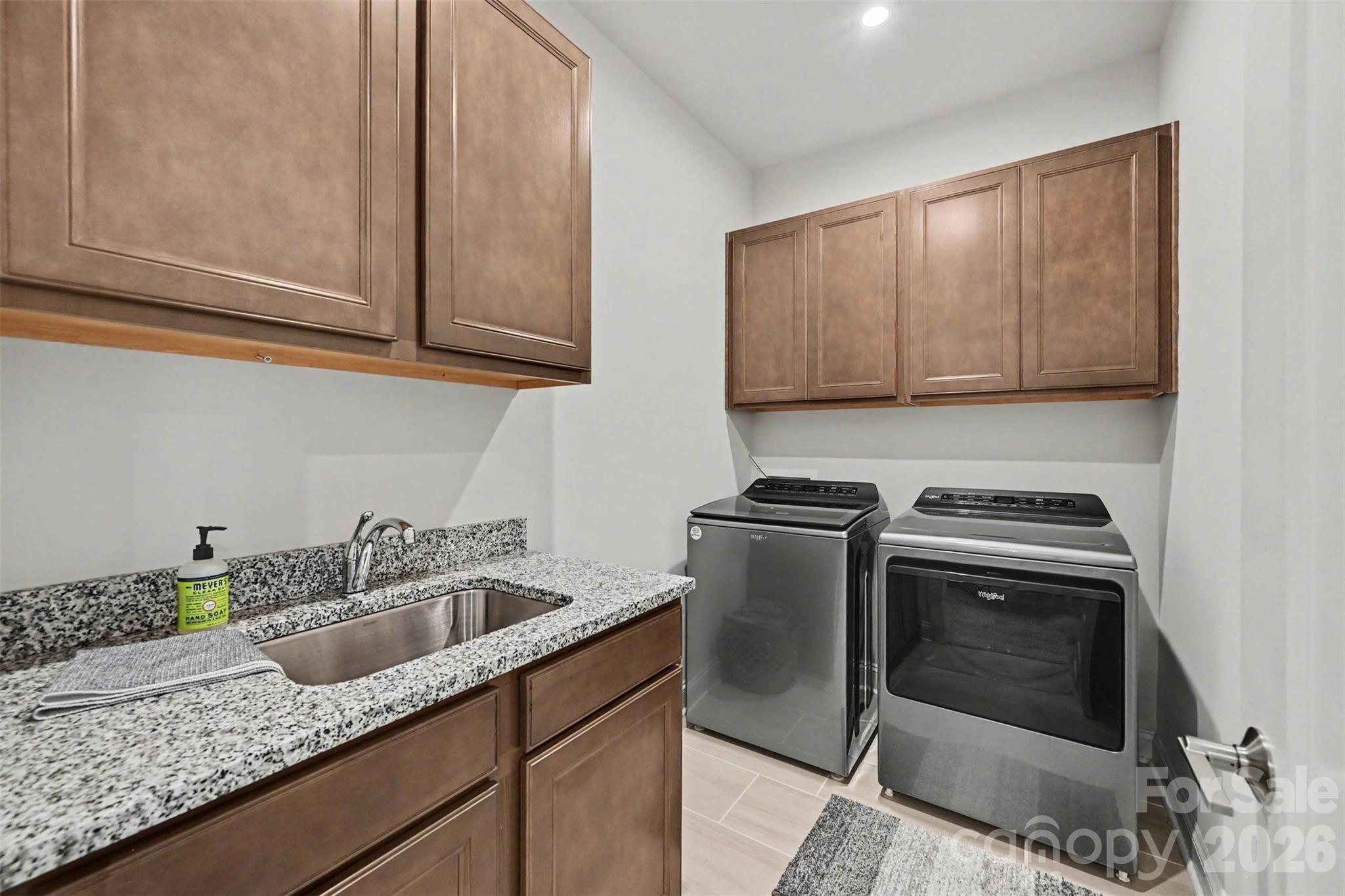 3019 Wittering Drive Property Photo 27