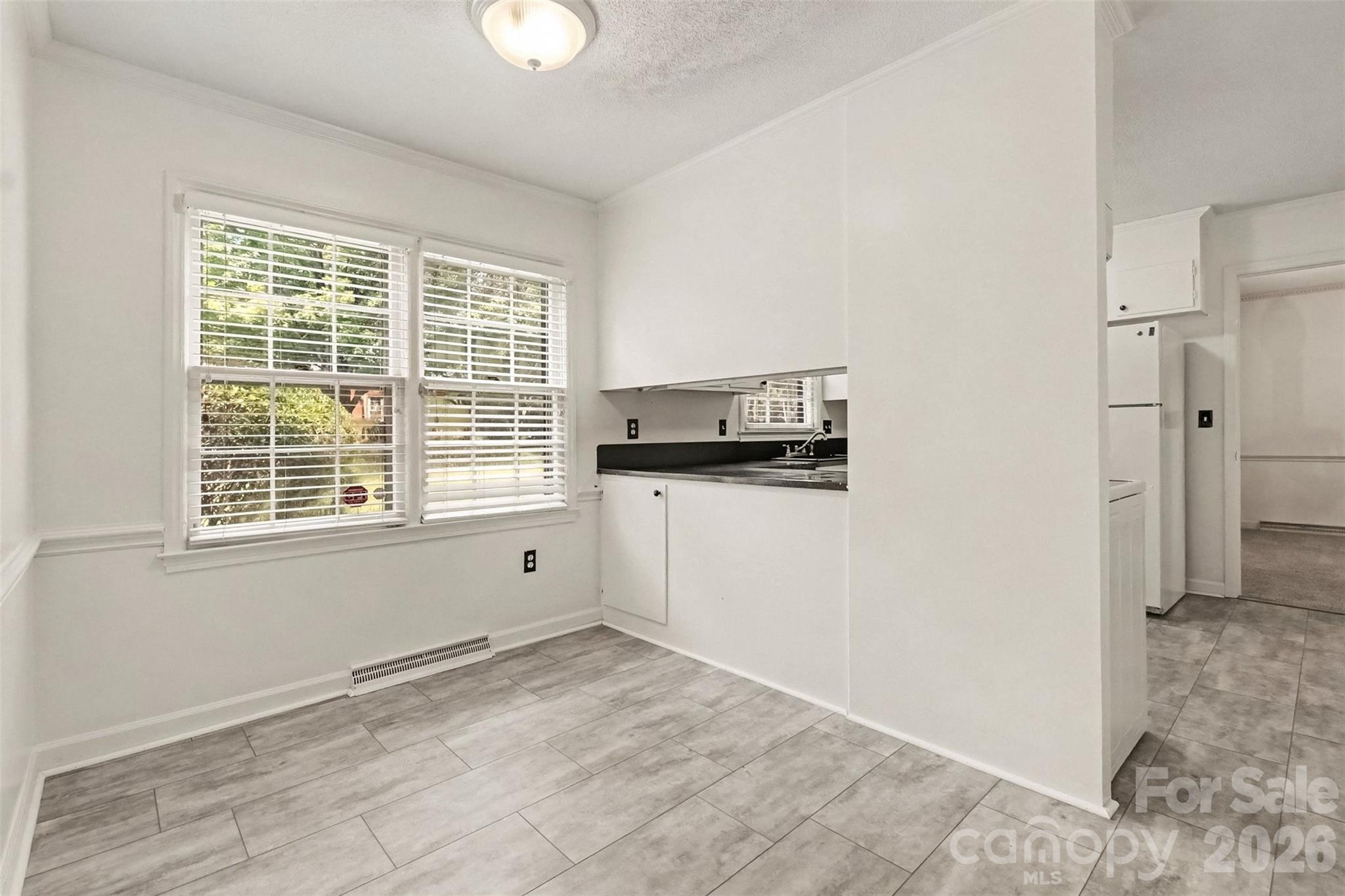 4221 Bridgewood Lane Property Photo 7