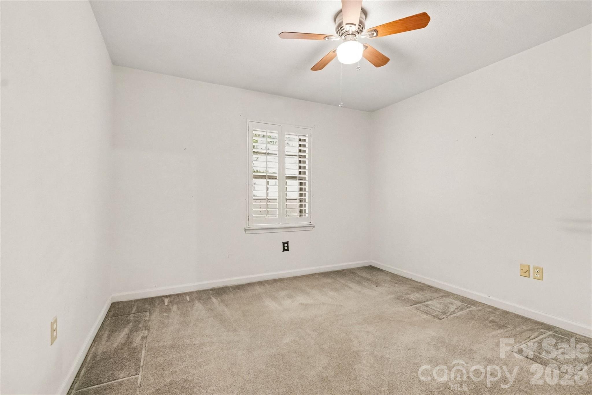 4221 Bridgewood Lane Property Photo 12