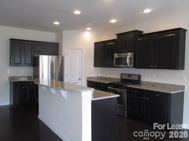 1008 Perennial Lane Property Photo 4