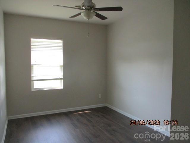 1008 Perennial Lane Property Photo 14