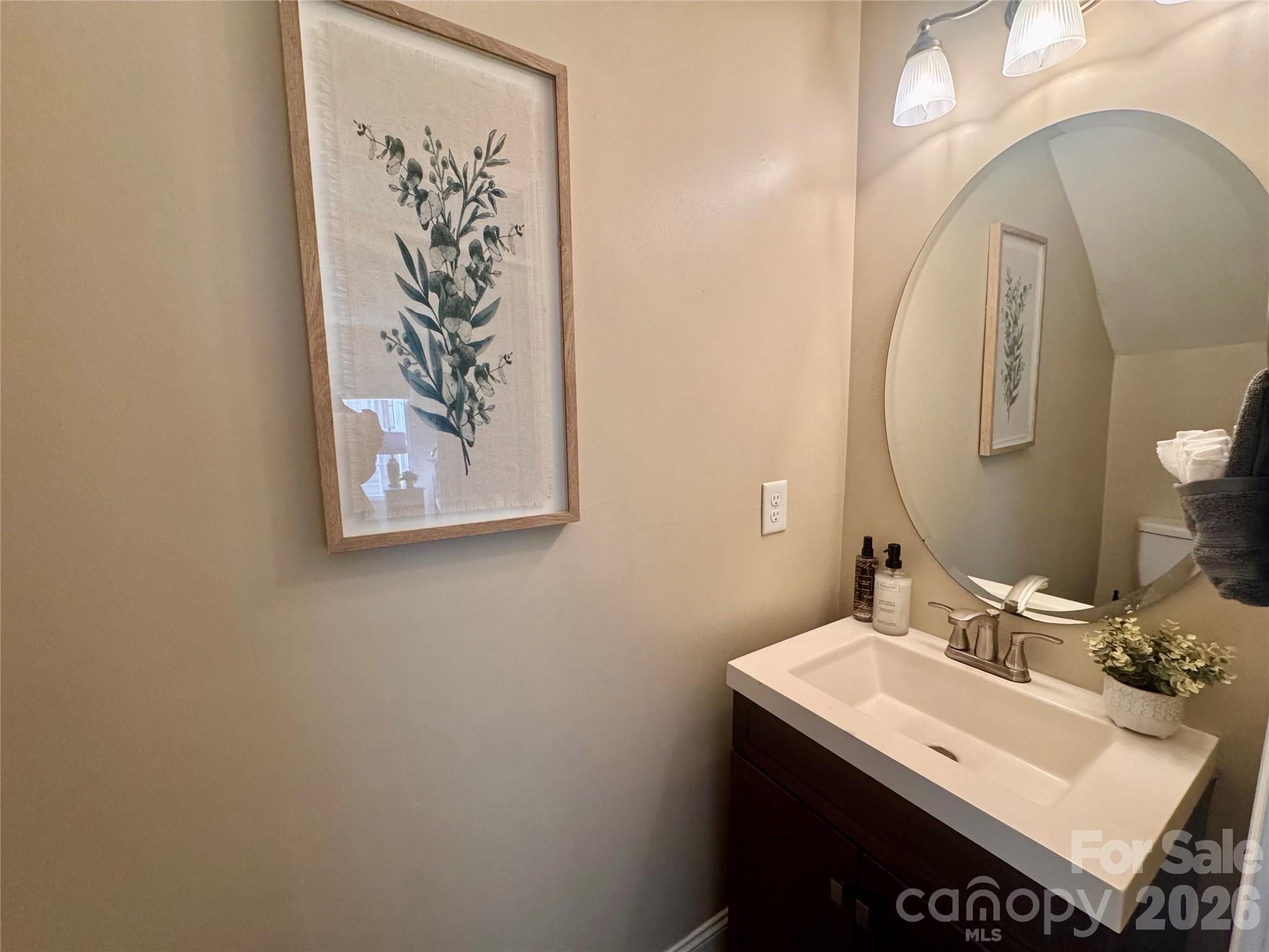 205 Tournament Drive Property Photo 12