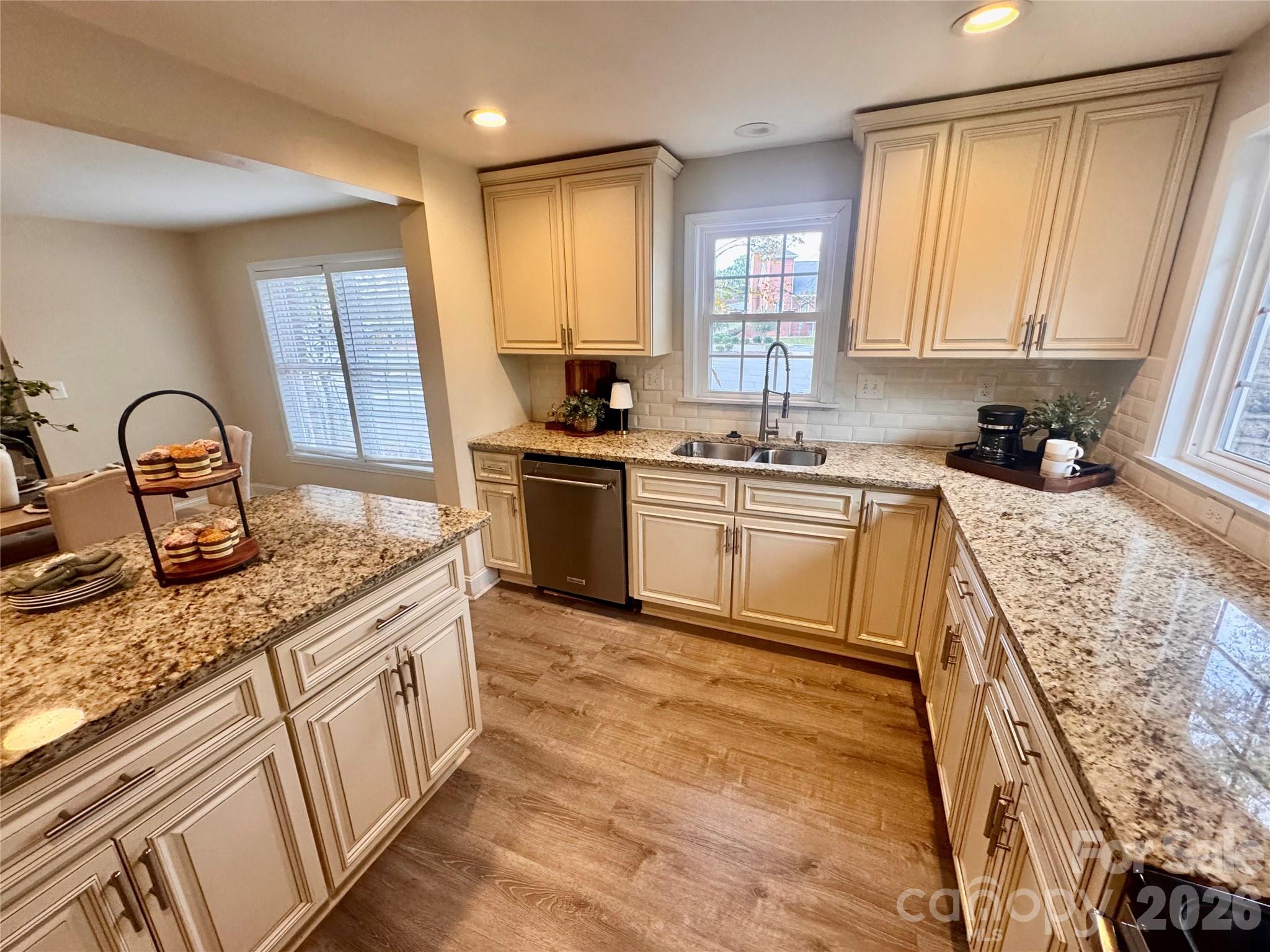 205 Tournament Drive Property Photo 14