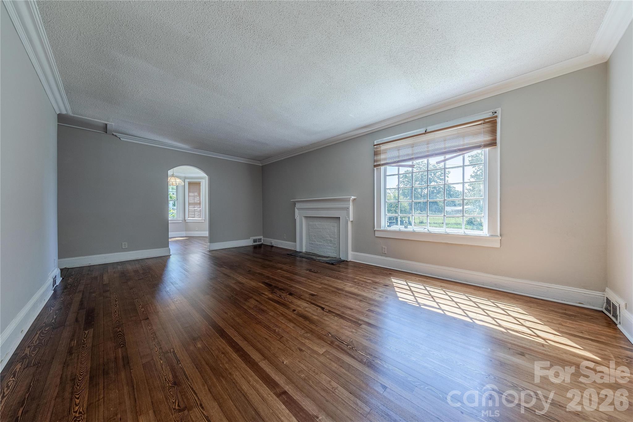 8 Bolt Drive Property Photo 6