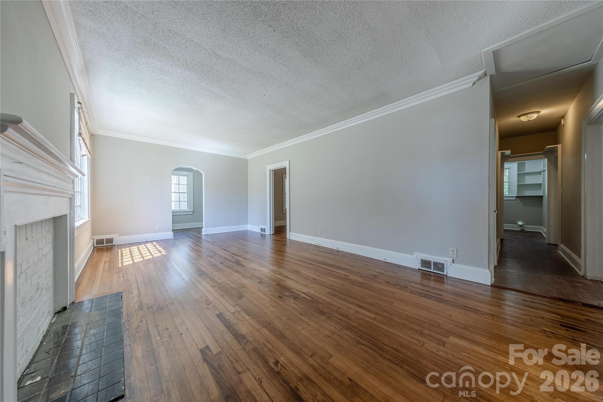 8 Bolt Drive Property Photo 7