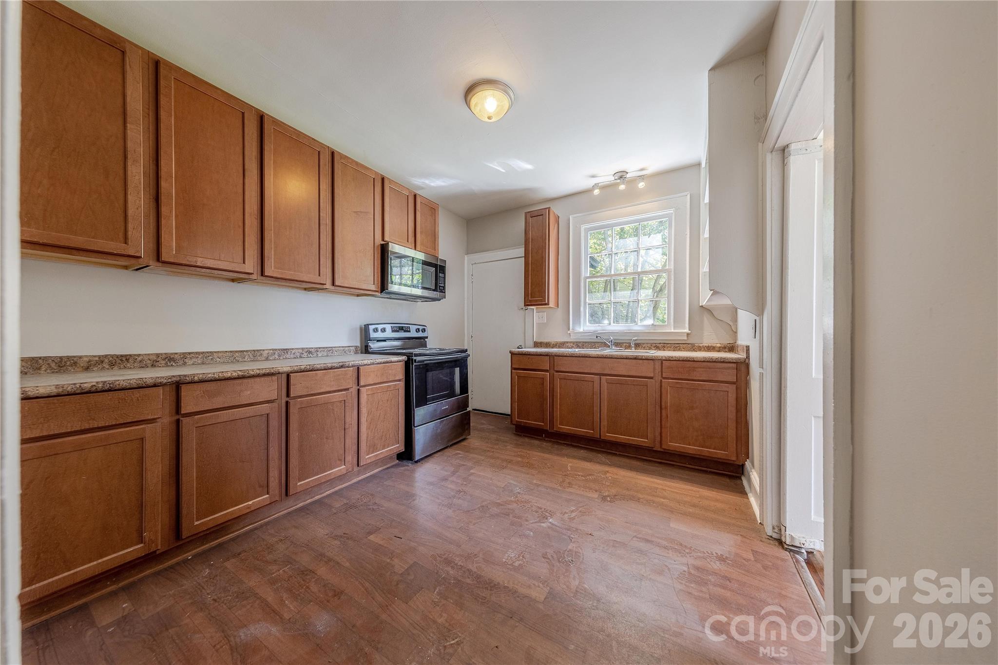 8 Bolt Drive Property Photo 14