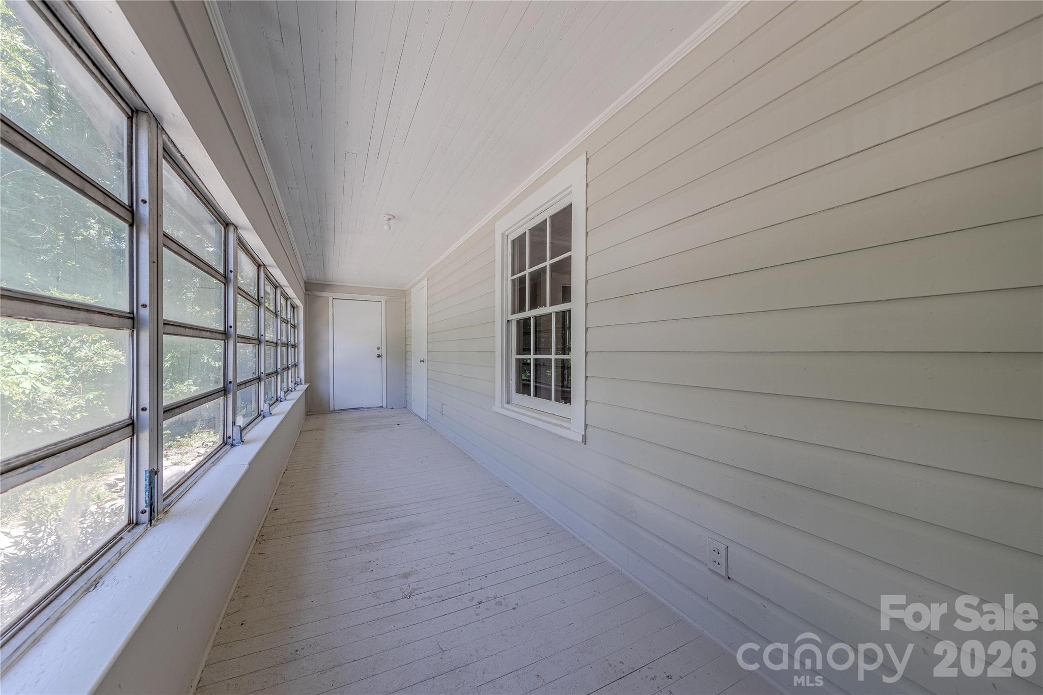 8 Bolt Drive Property Photo 23