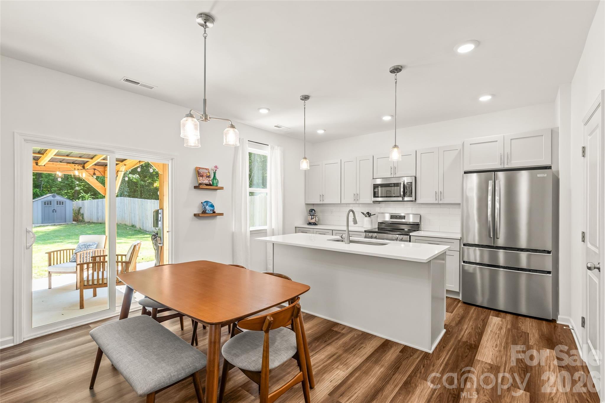 1913 Marlwood Circle Property Photo 9