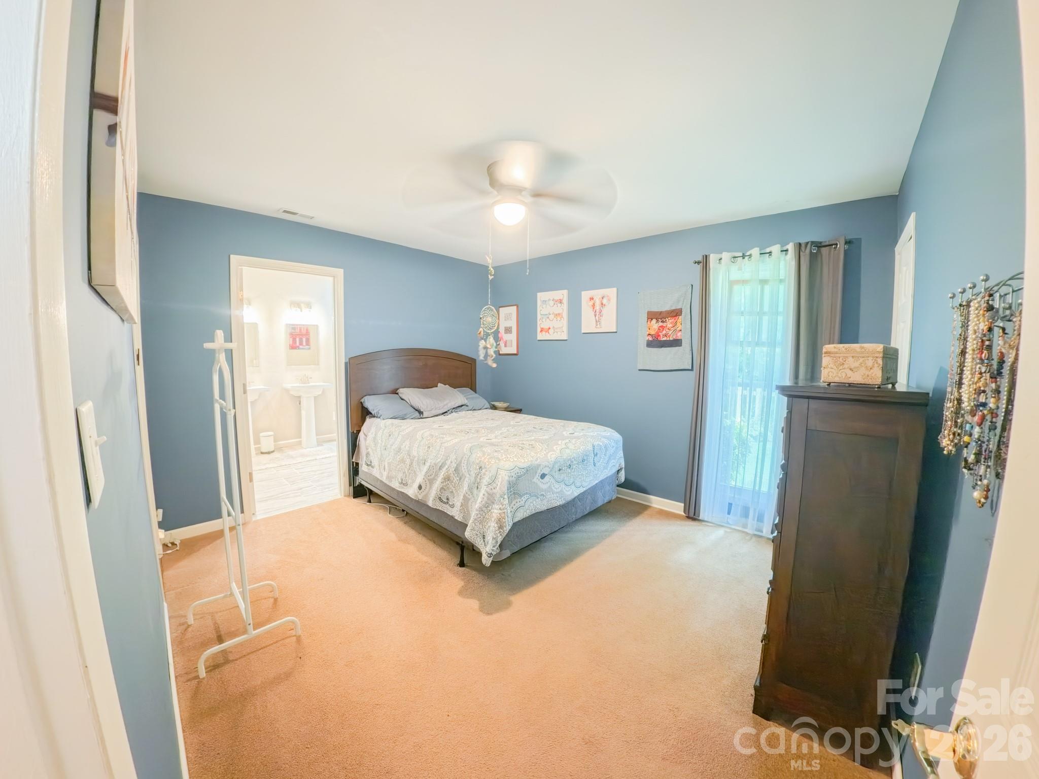 121 Wicklow Drive Property Photo 13