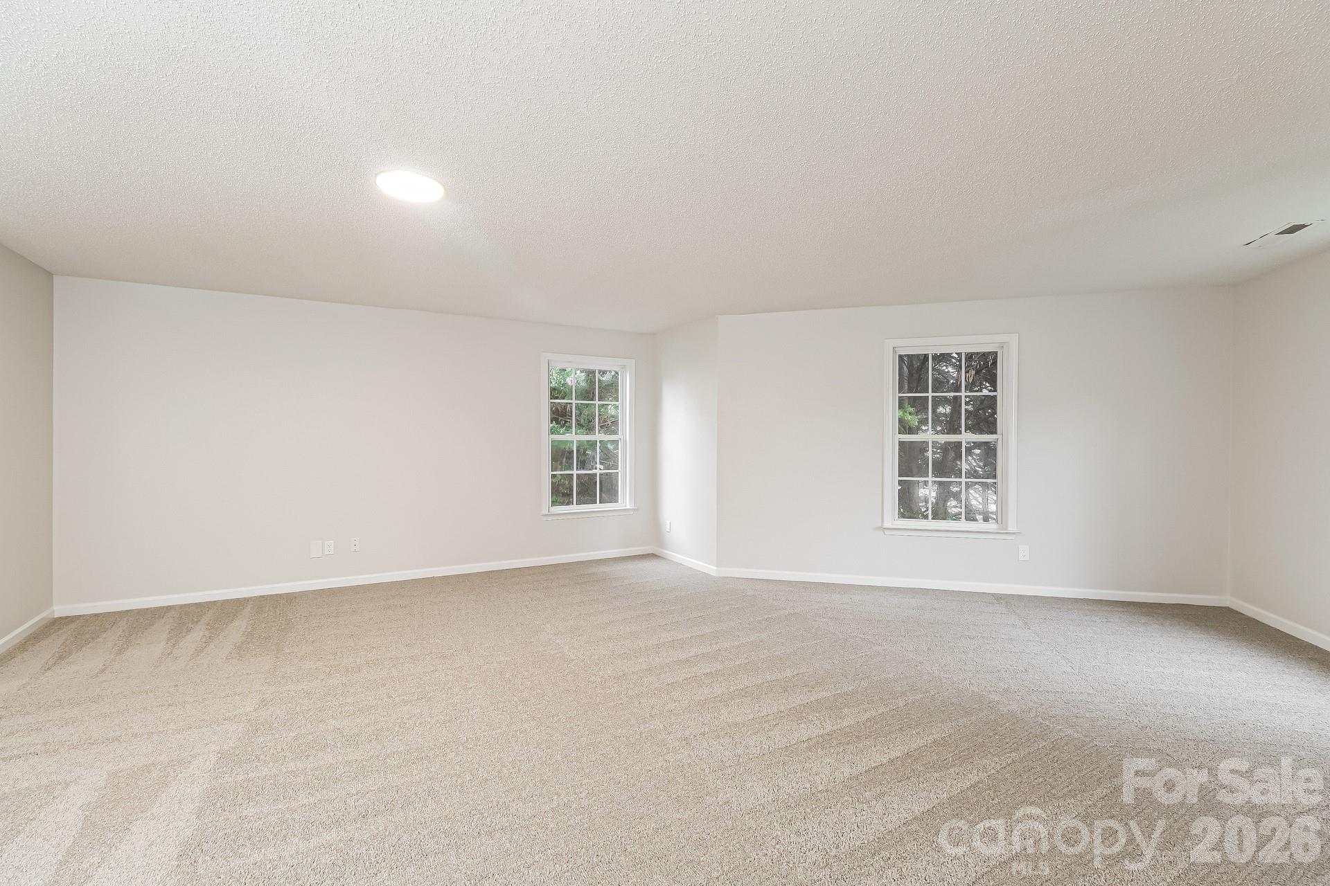 1436 Tygress Drive Property Photo 10