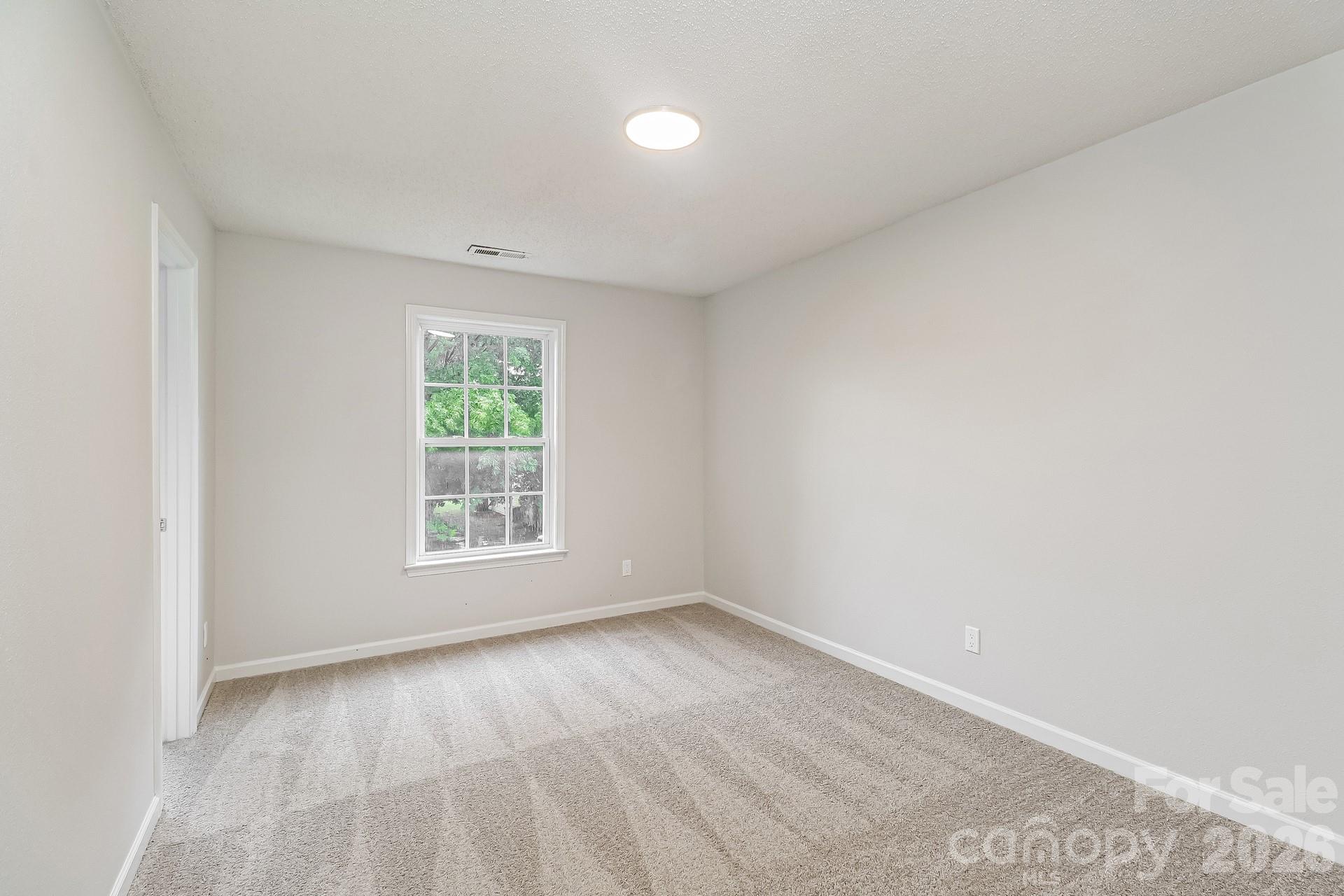 1436 Tygress Drive Property Photo 13