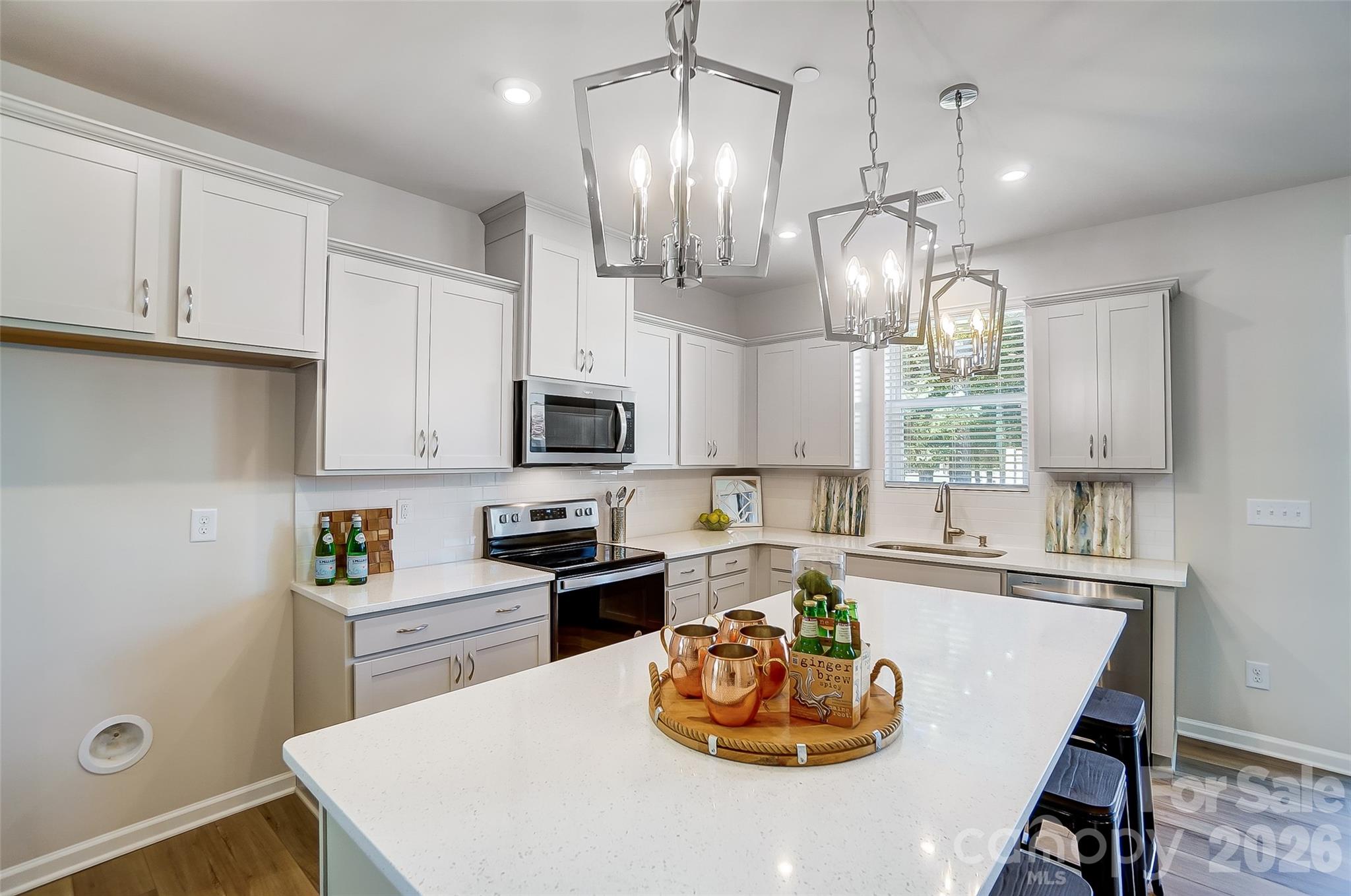 2550 Hedgecliff Road Property Photo 8