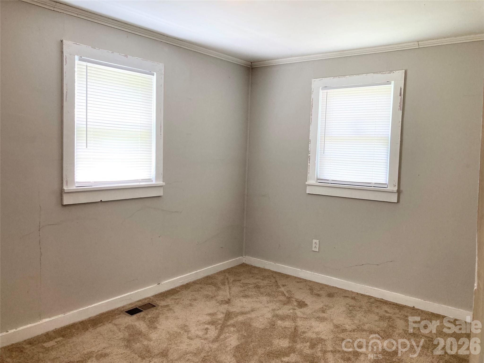 726 Grace Street Property Photo 16