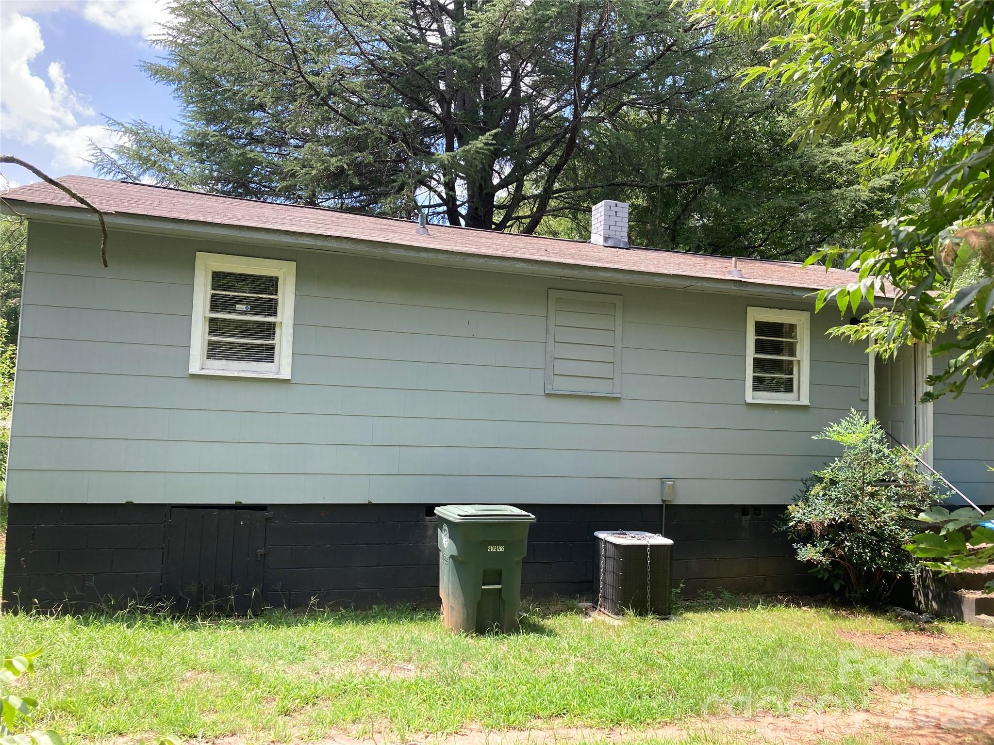 726 Grace Street Property Photo 33