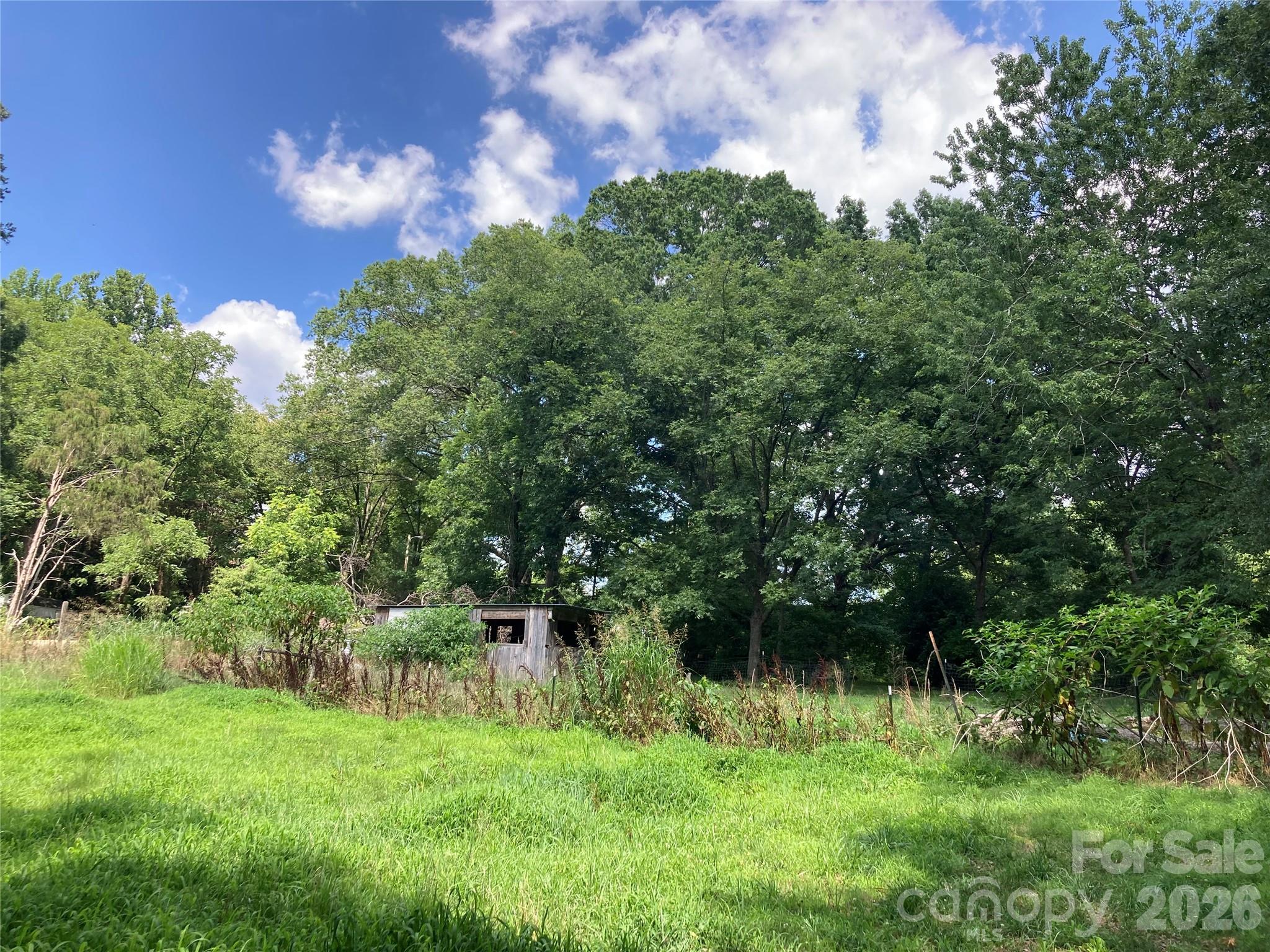 601 Snow Street Property Photo 2