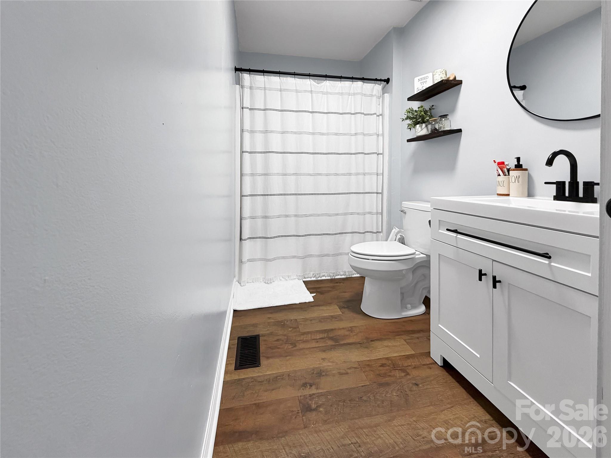 213 Darth Maul Drive Property Photo 16