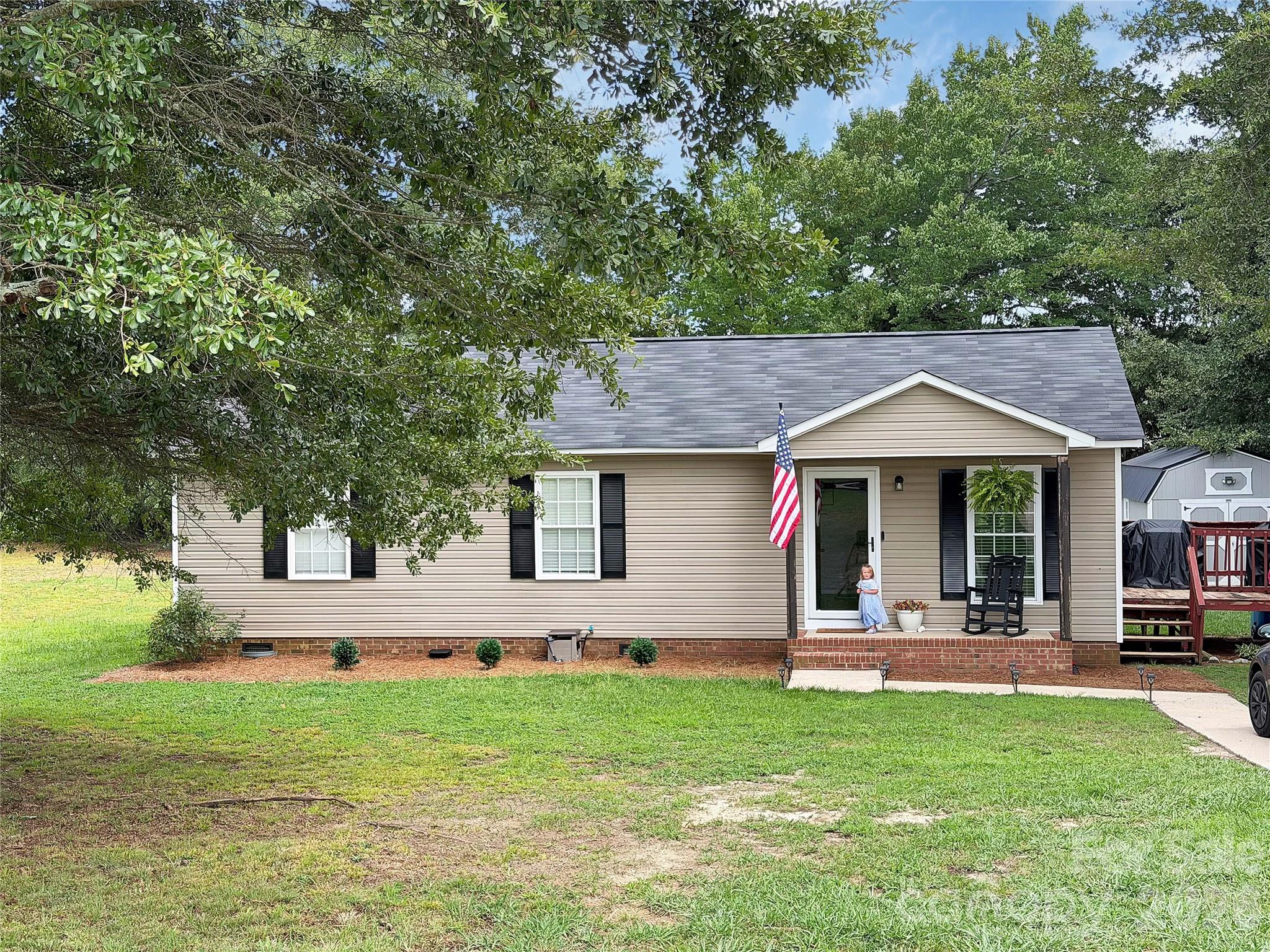 213 Darth Maul Drive Property Photo 20
