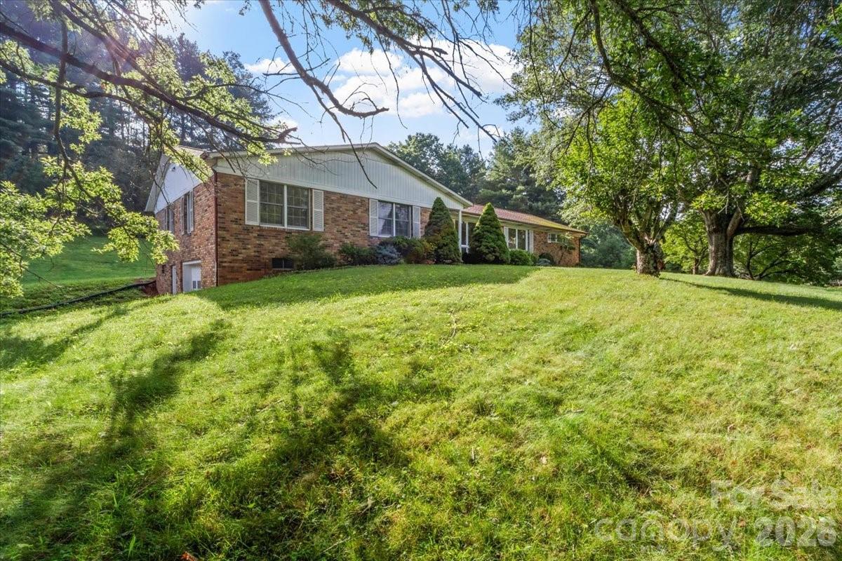 235 Rolling Ridge Loop Property Photo 2
