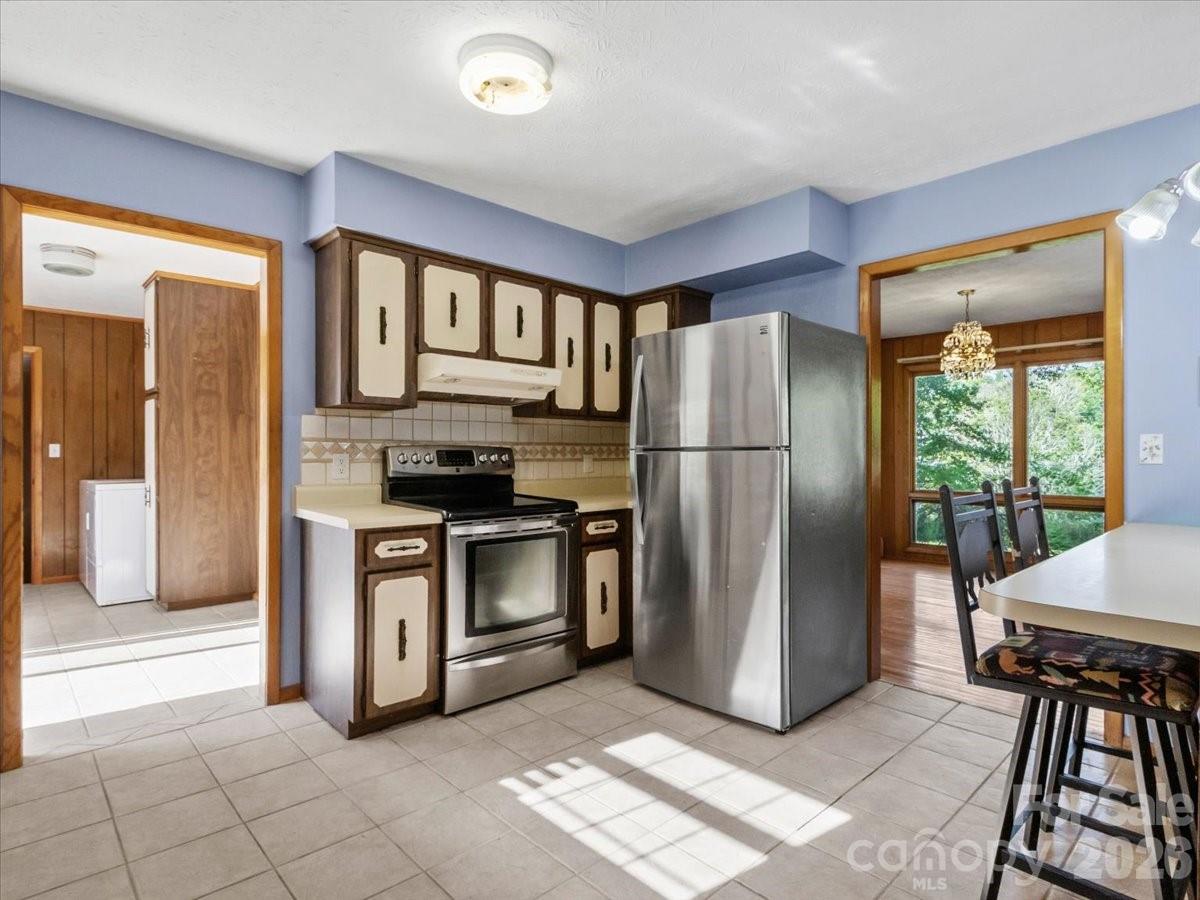 235 Rolling Ridge Loop Property Photo 14
