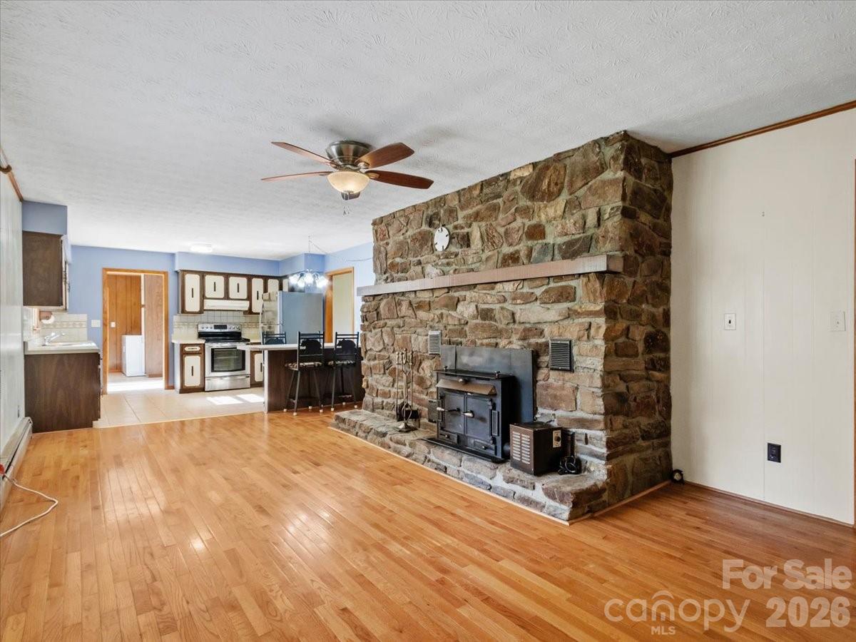 235 Rolling Ridge Loop Property Photo 18