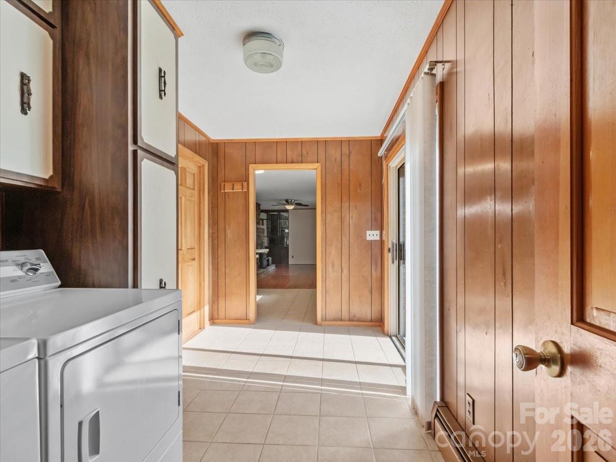 235 Rolling Ridge Loop Property Photo 33