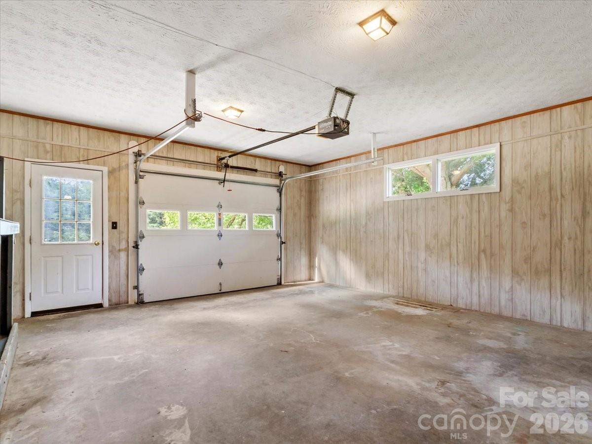 235 Rolling Ridge Loop Property Photo 40