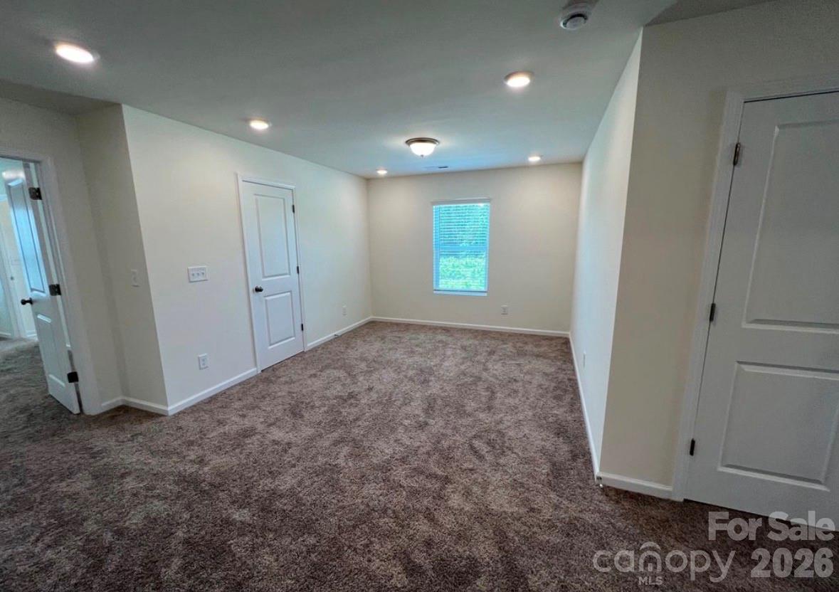 2741 Aubrey Street Property Photo 12