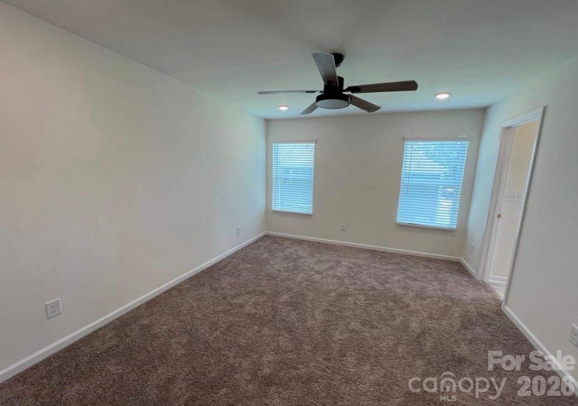 2741 Aubrey Street Property Photo 13