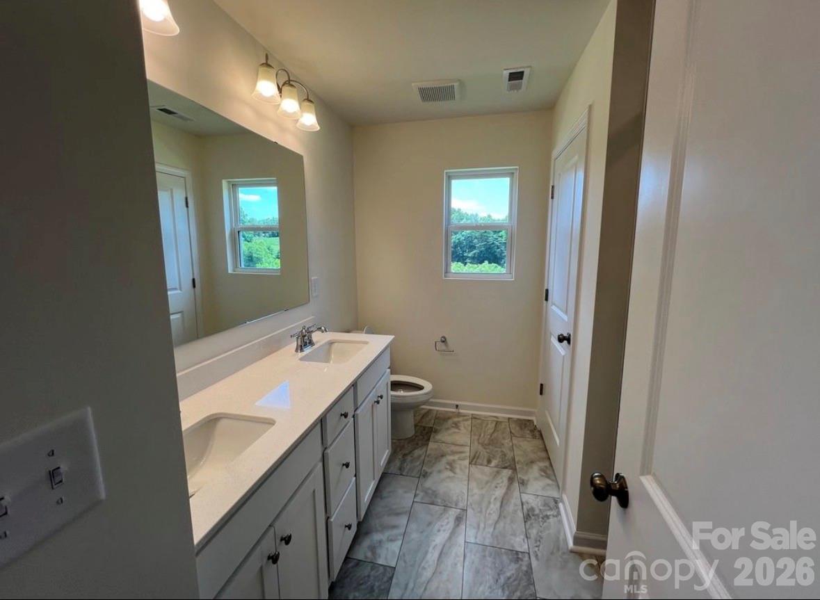 2741 Aubrey Street Property Photo 15