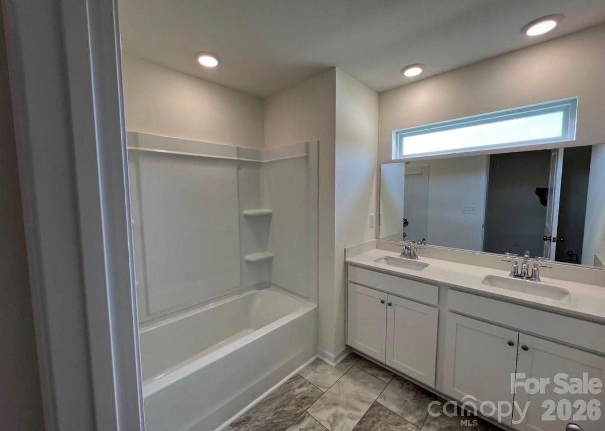 2741 Aubrey Street Property Photo 20