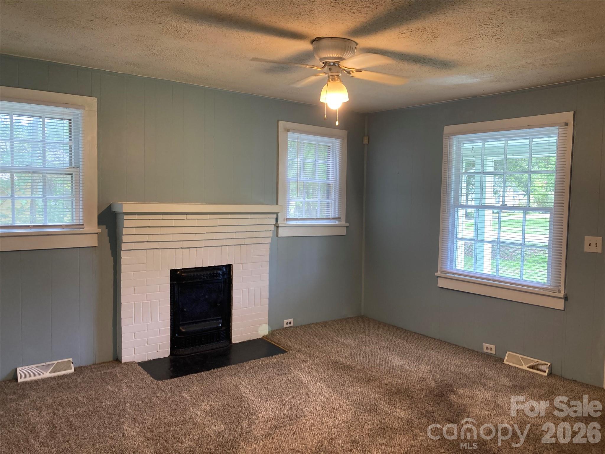 2407 Florida Avenue Property Photo 6
