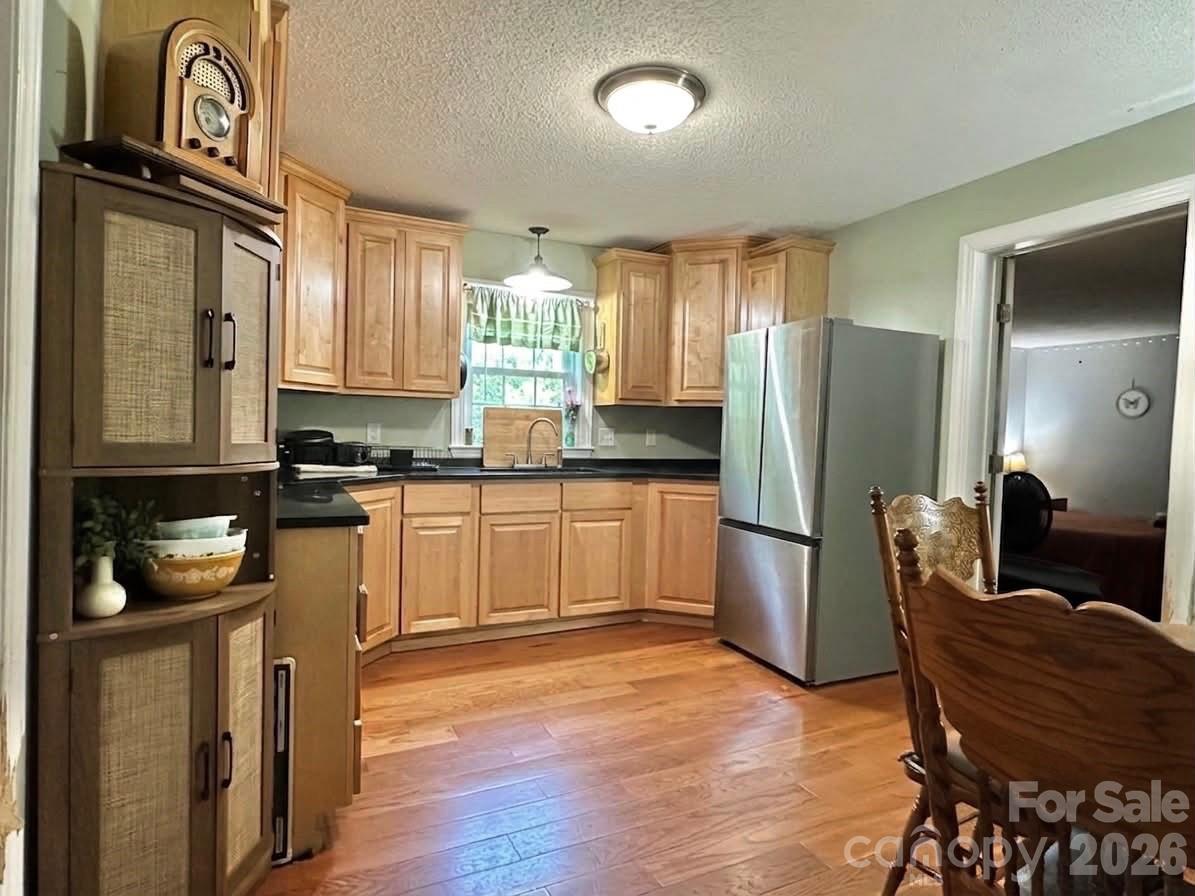 393 Mountain View Drive Property Photo 3