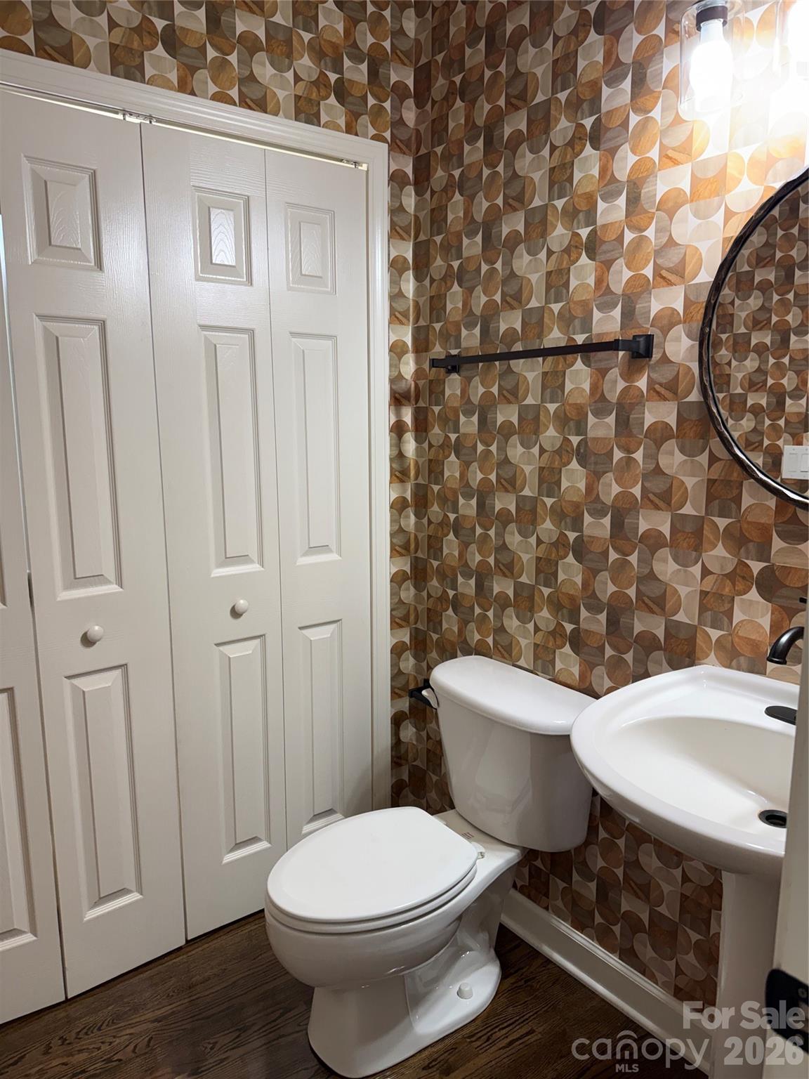 2421 Arden Gate Lane Property Photo 10