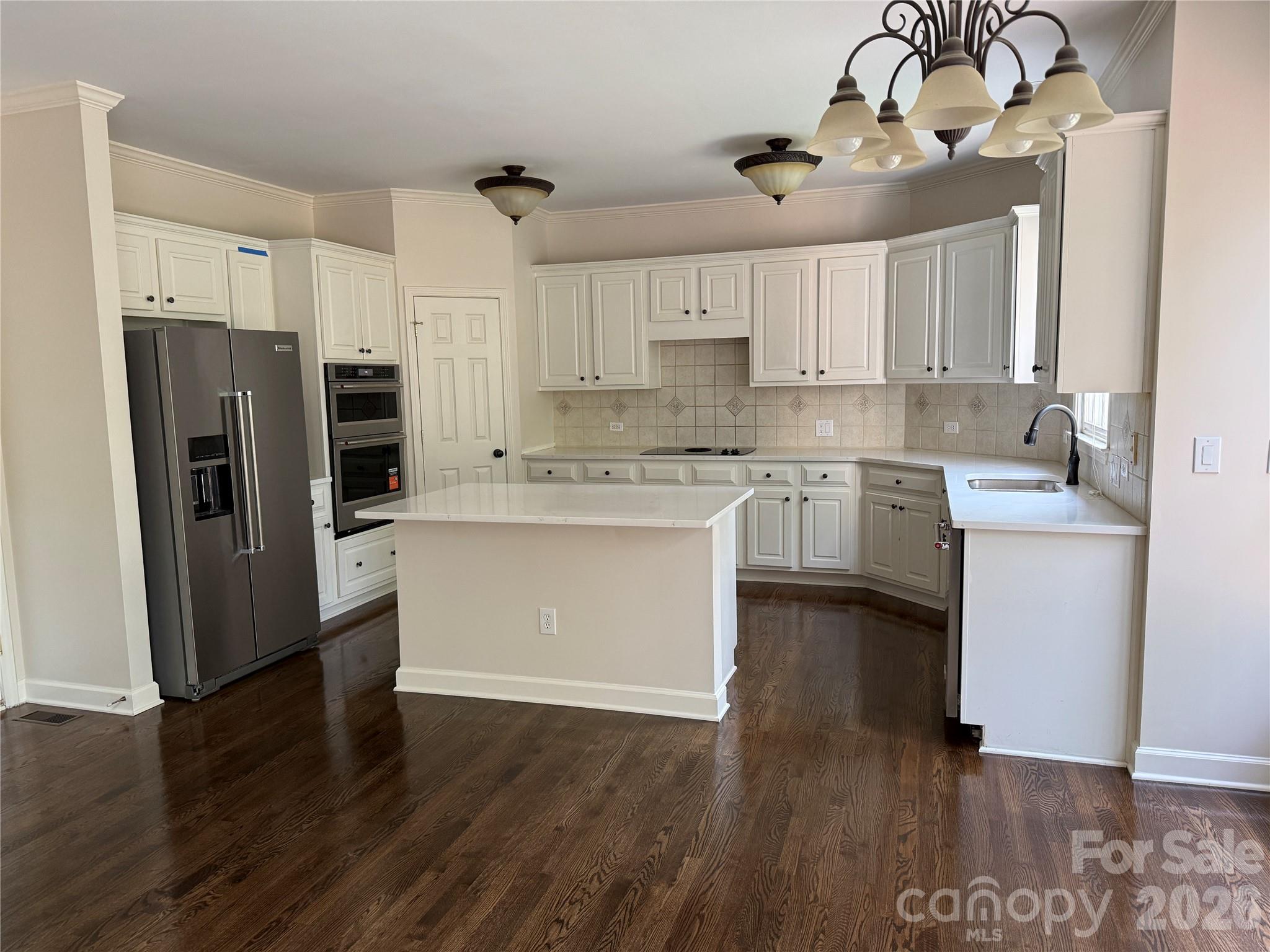 2421 Arden Gate Lane Property Photo 15