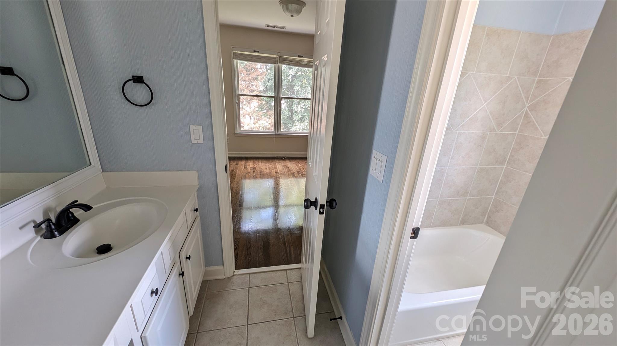 2421 Arden Gate Lane Property Photo 35