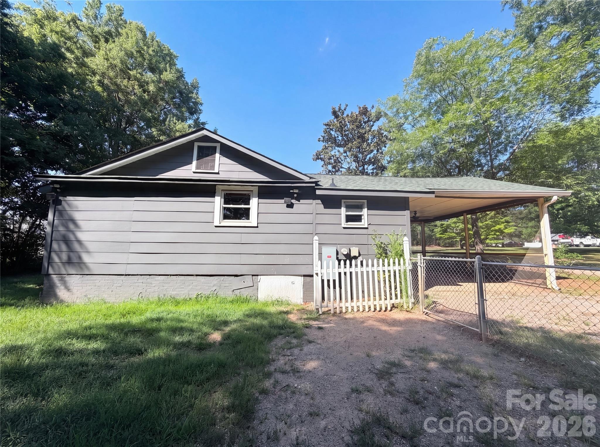 164 E Waterlynn Road Property Photo 12