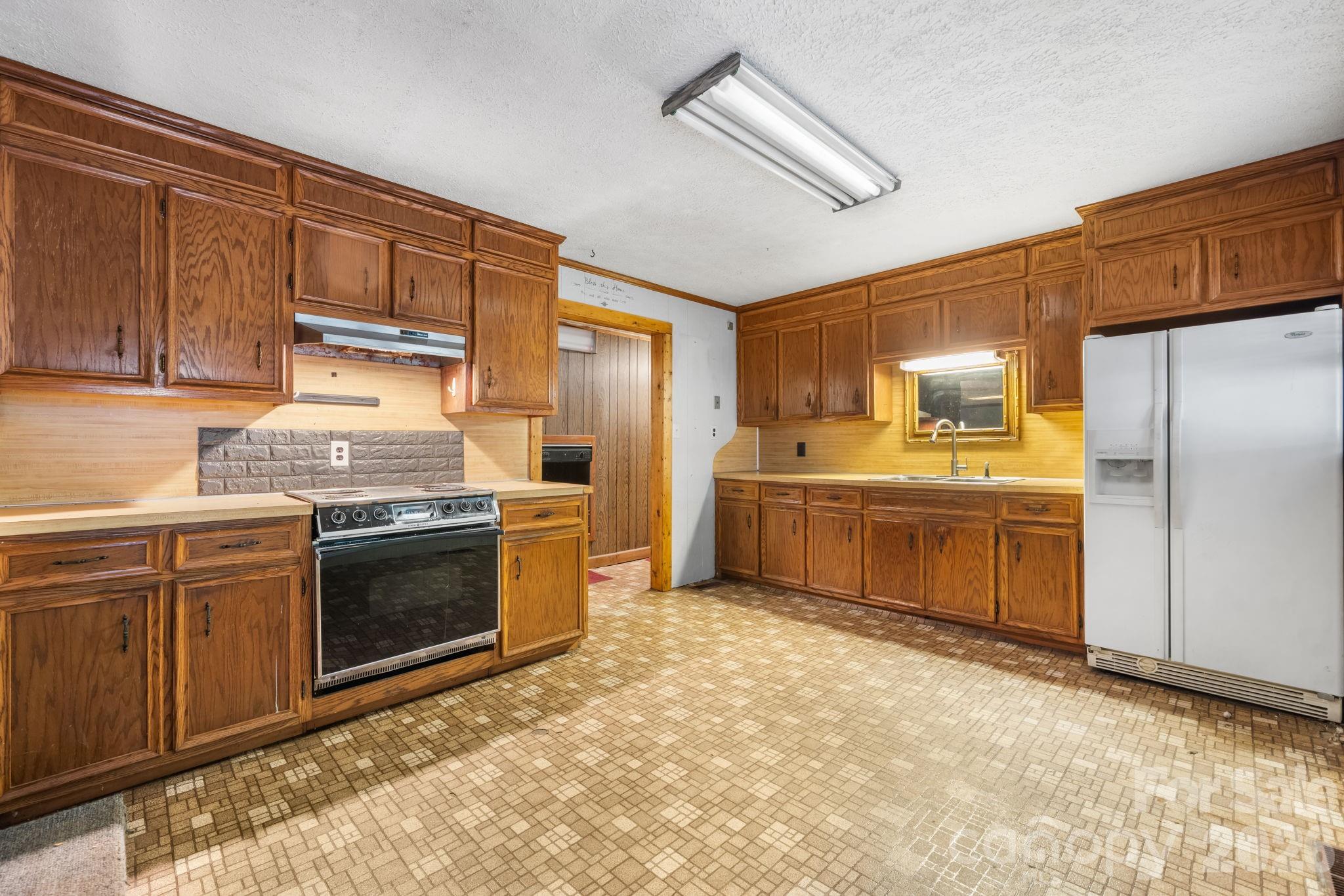 1755 F M Mclean Place Property Photo 16