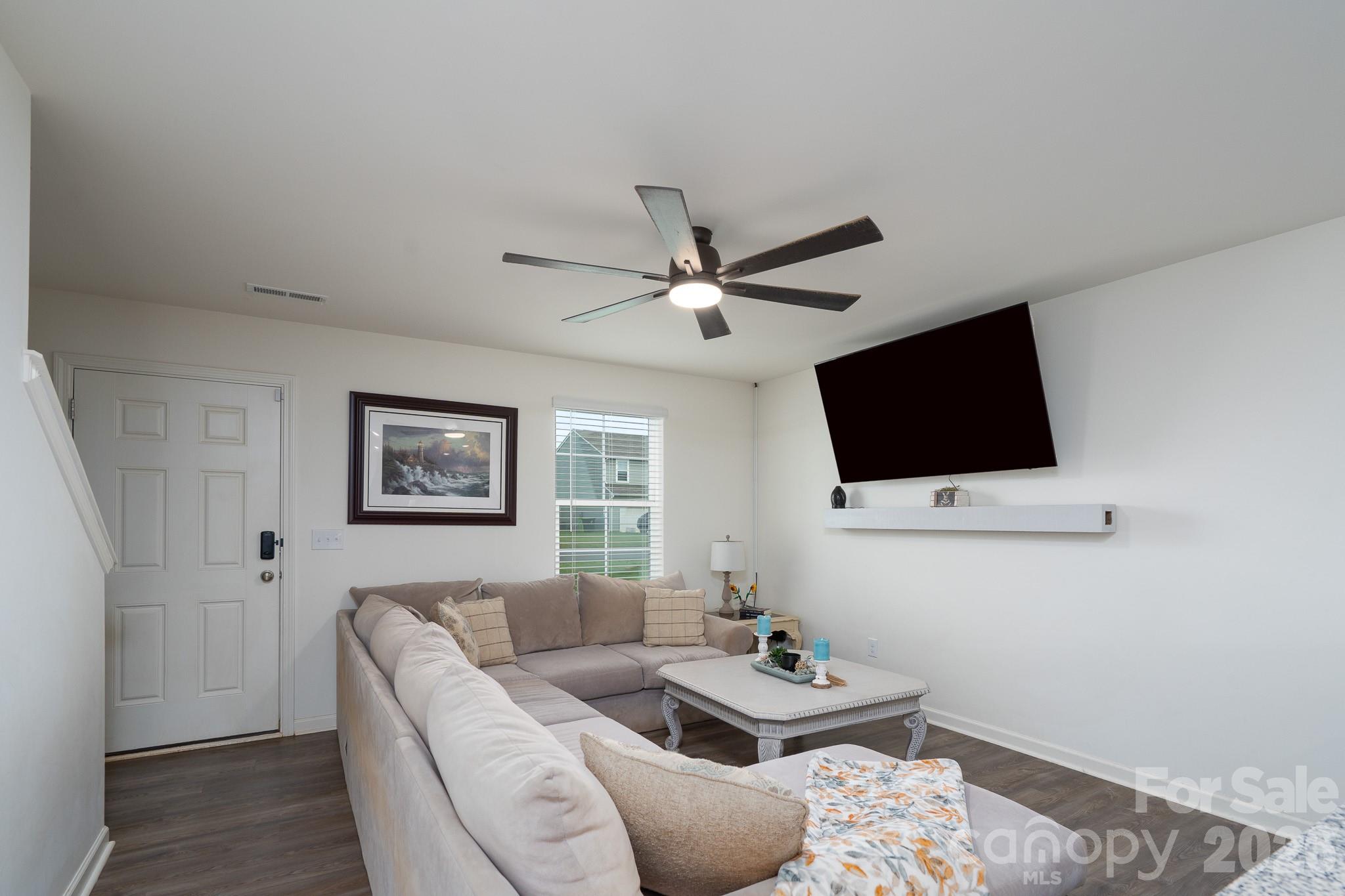 417 Sundial Drive Property Photo 7