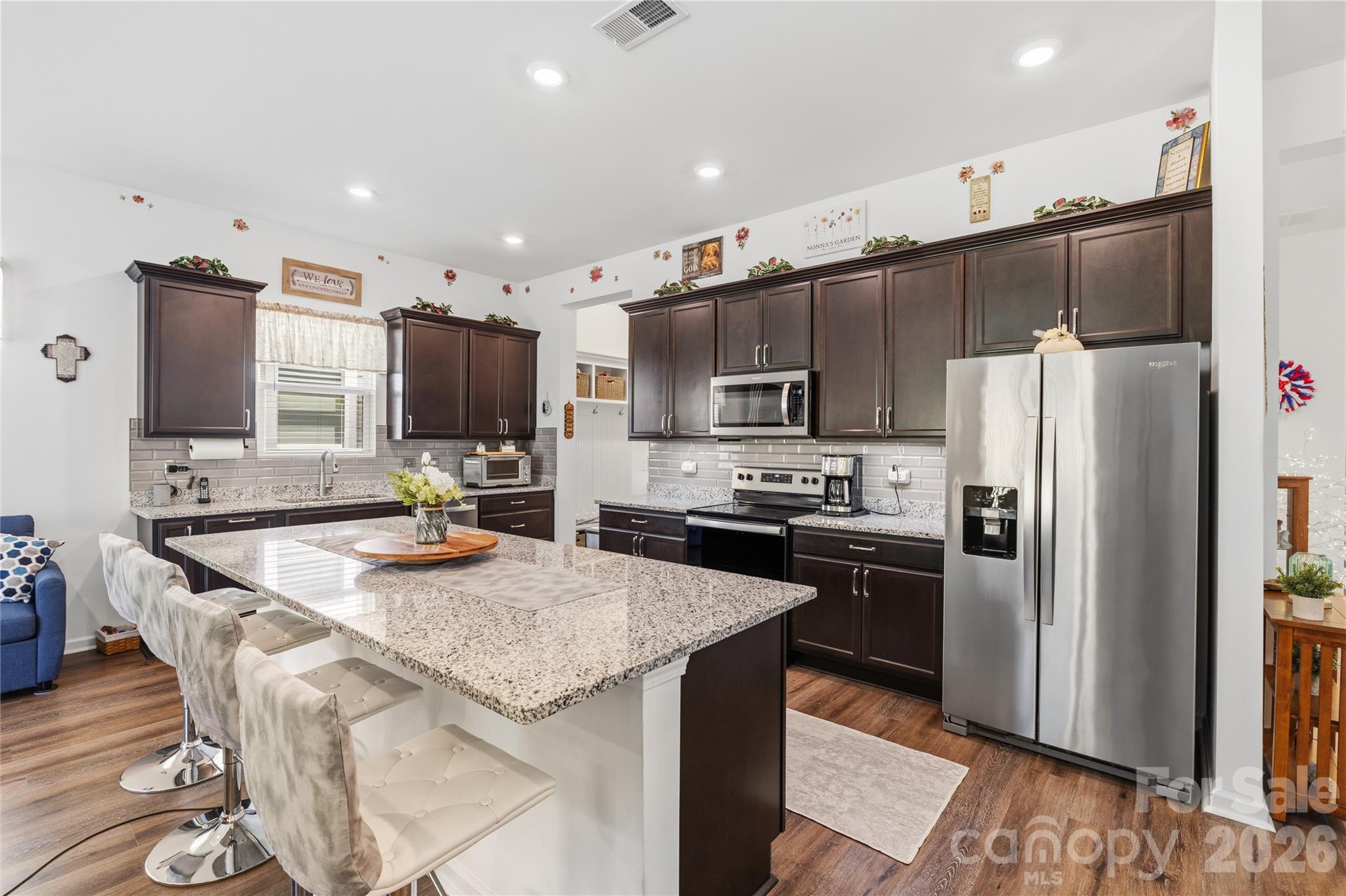 6612 Star Drive Property Photo 9