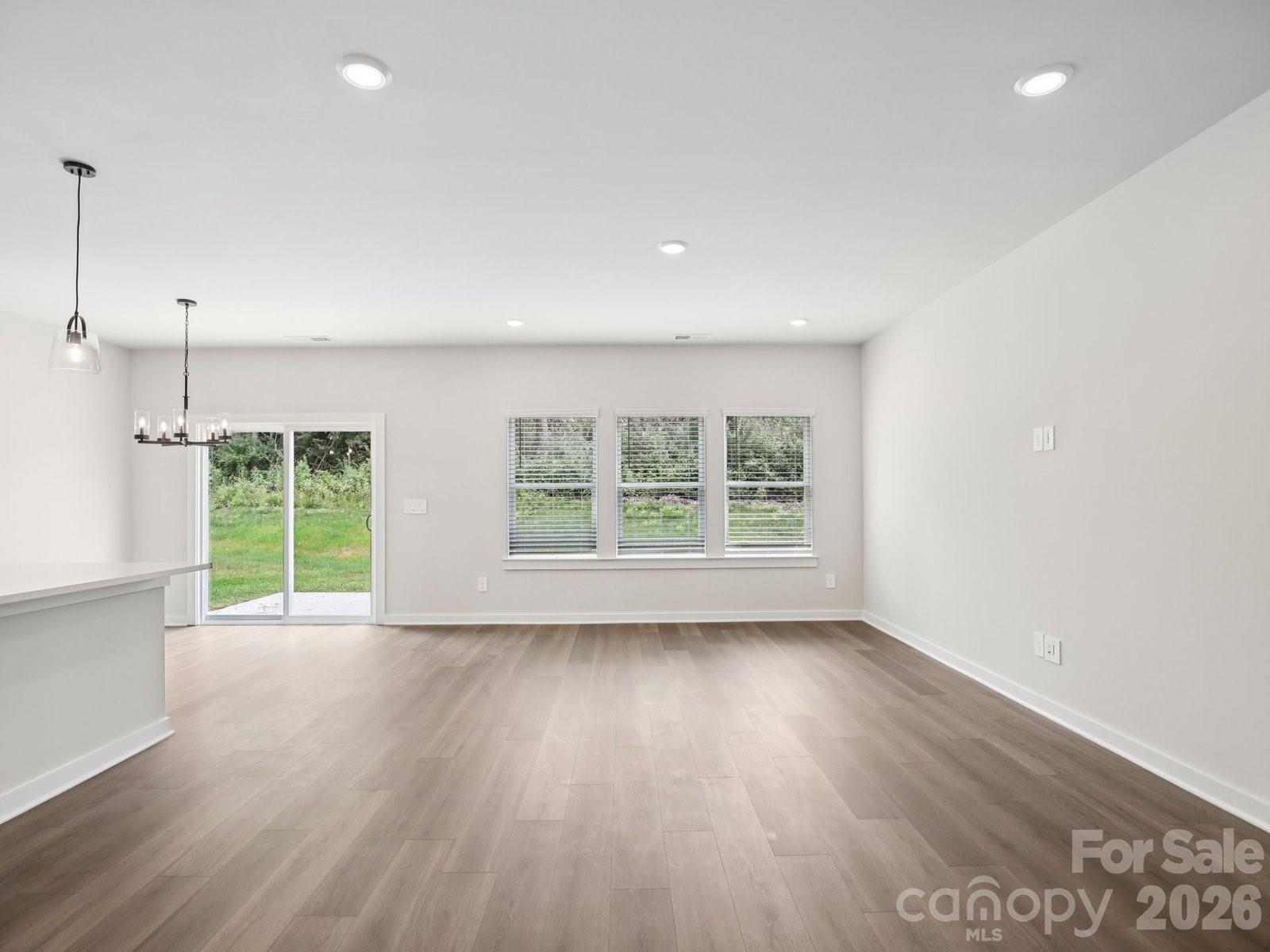 2445 Maxton Drive Property Photo 4