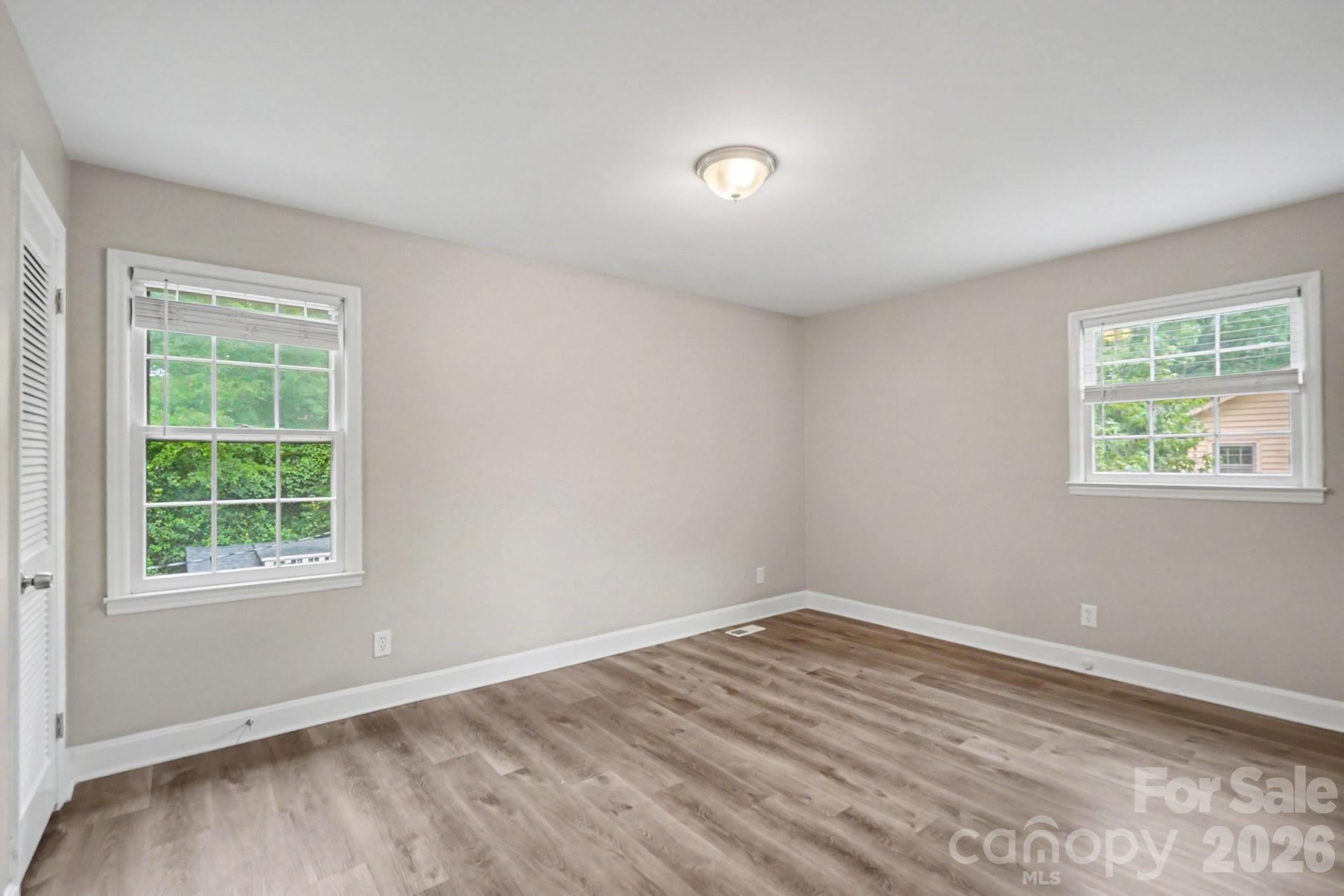 6601 Lynfield Drive Property Photo 8