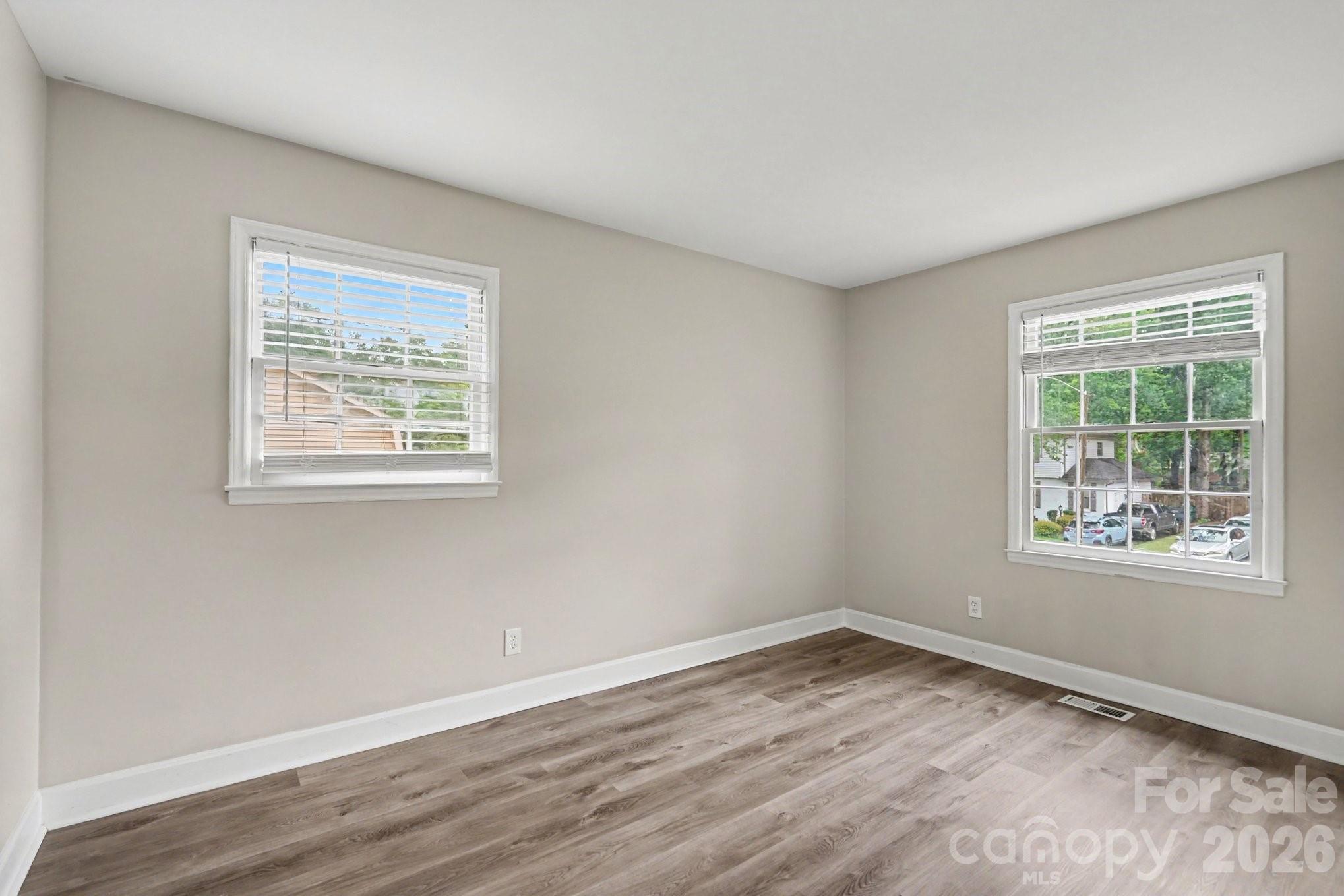 6601 Lynfield Drive Property Photo 12
