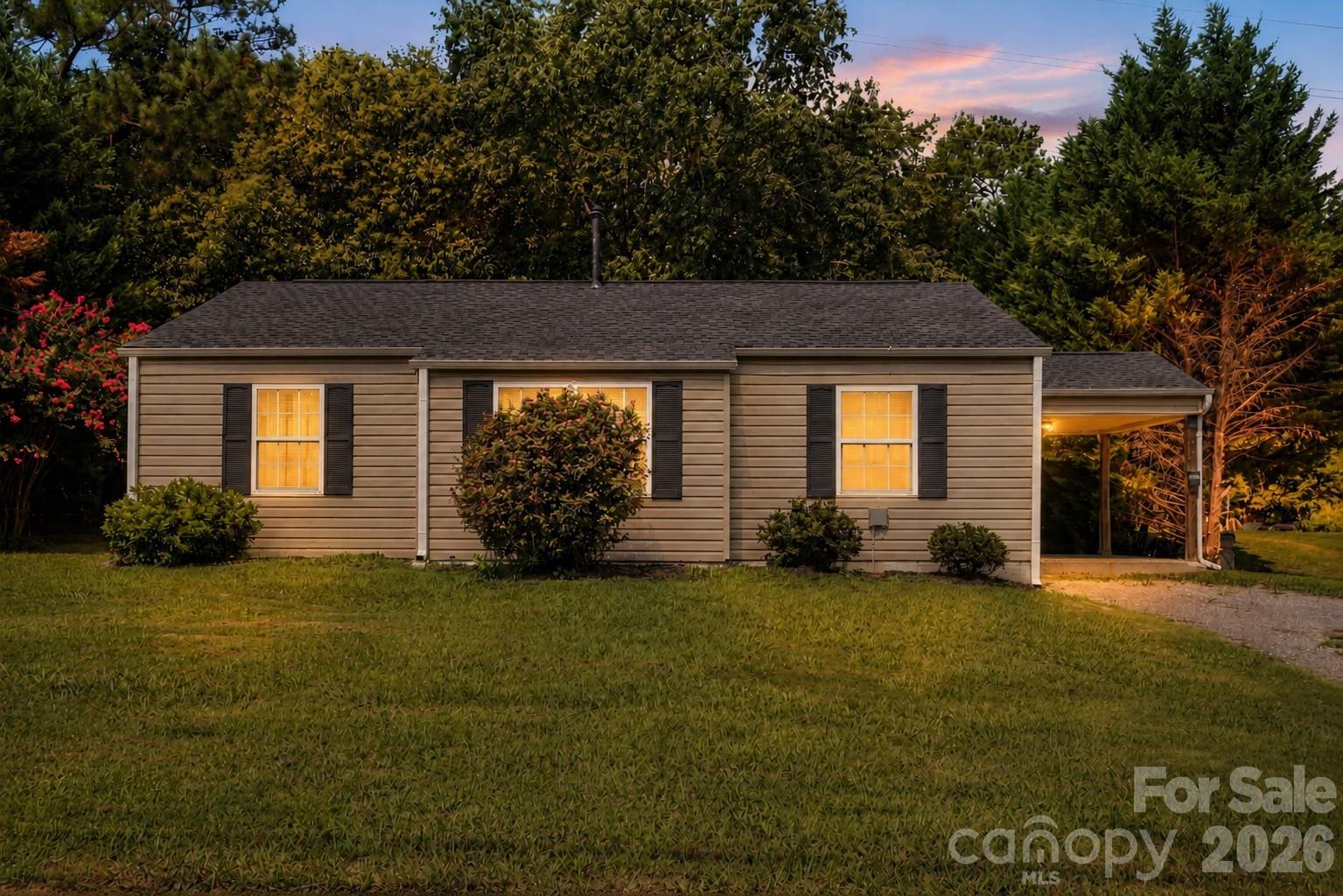 1037 Cherokee Avenue Property Photo 1