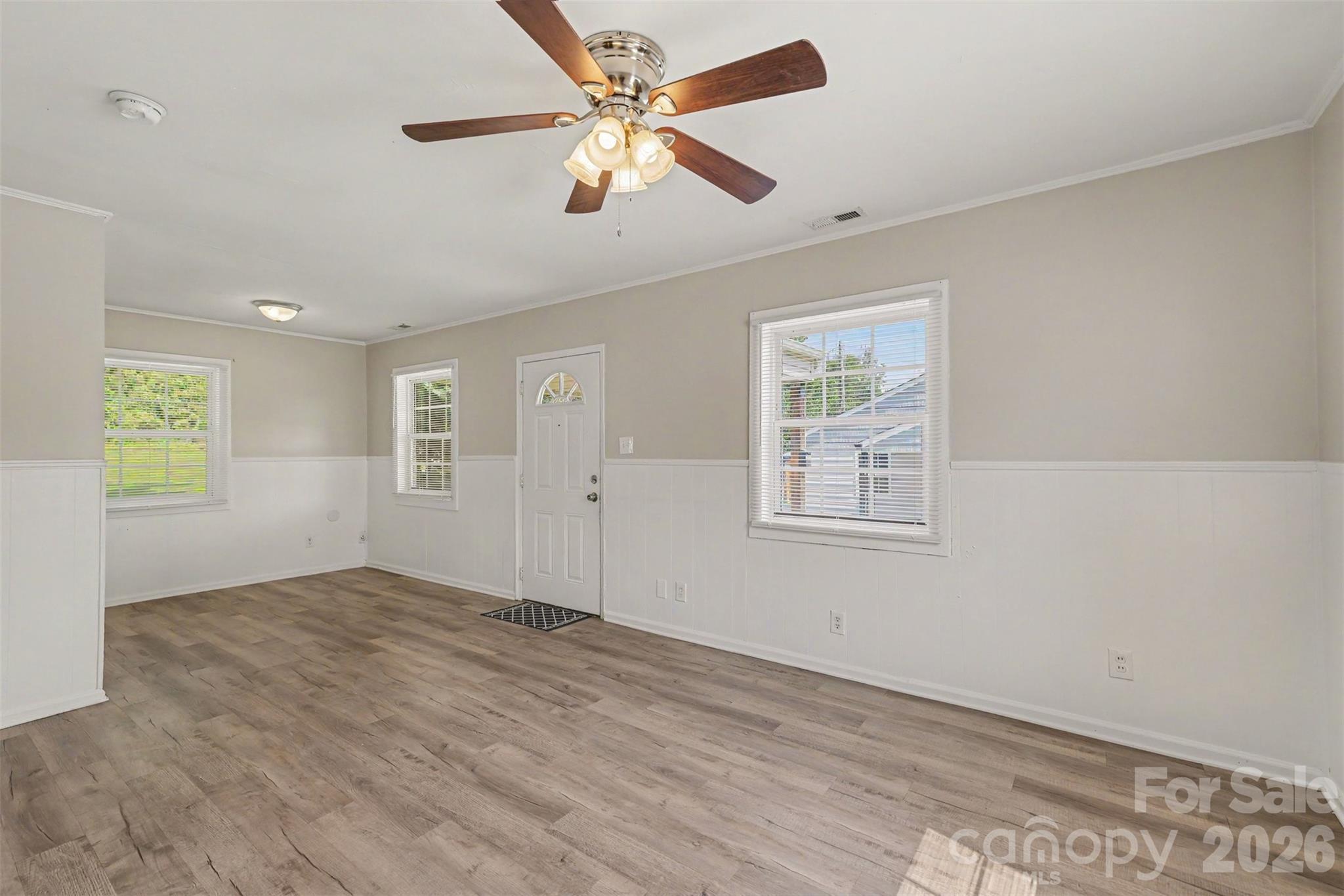 1037 Cherokee Avenue Property Photo 5