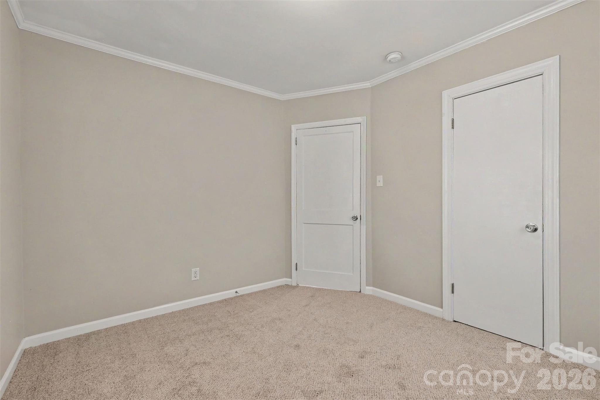 1037 Cherokee Avenue Property Photo 17