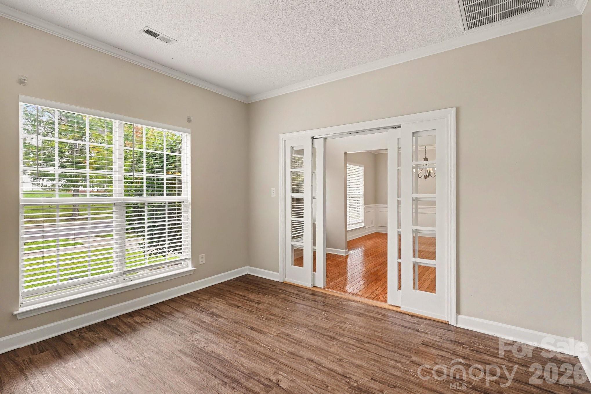 12616 Coral Sunrise Drive Property Photo 13