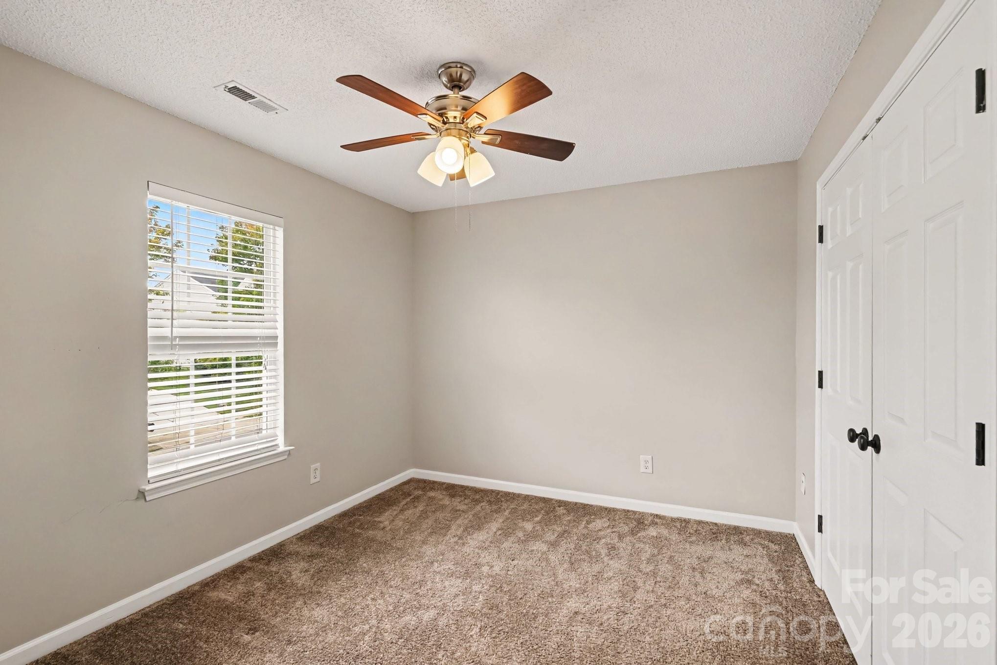 12616 Coral Sunrise Drive Property Photo 18